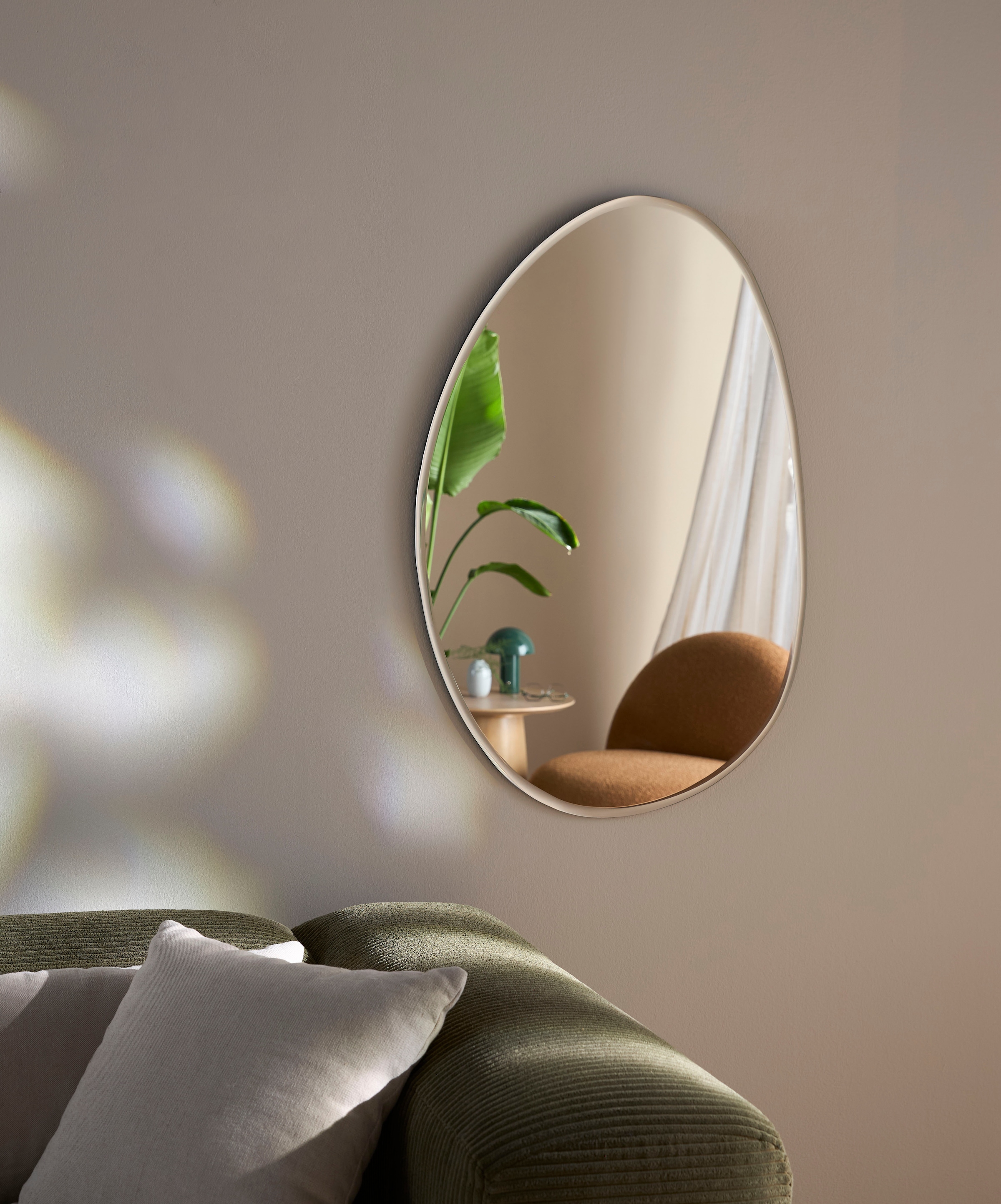 s.Oliver Wandspiegel »Lucee« ovalförmig, ca. 88,5x59cm, mattierter dezenter Rahmen