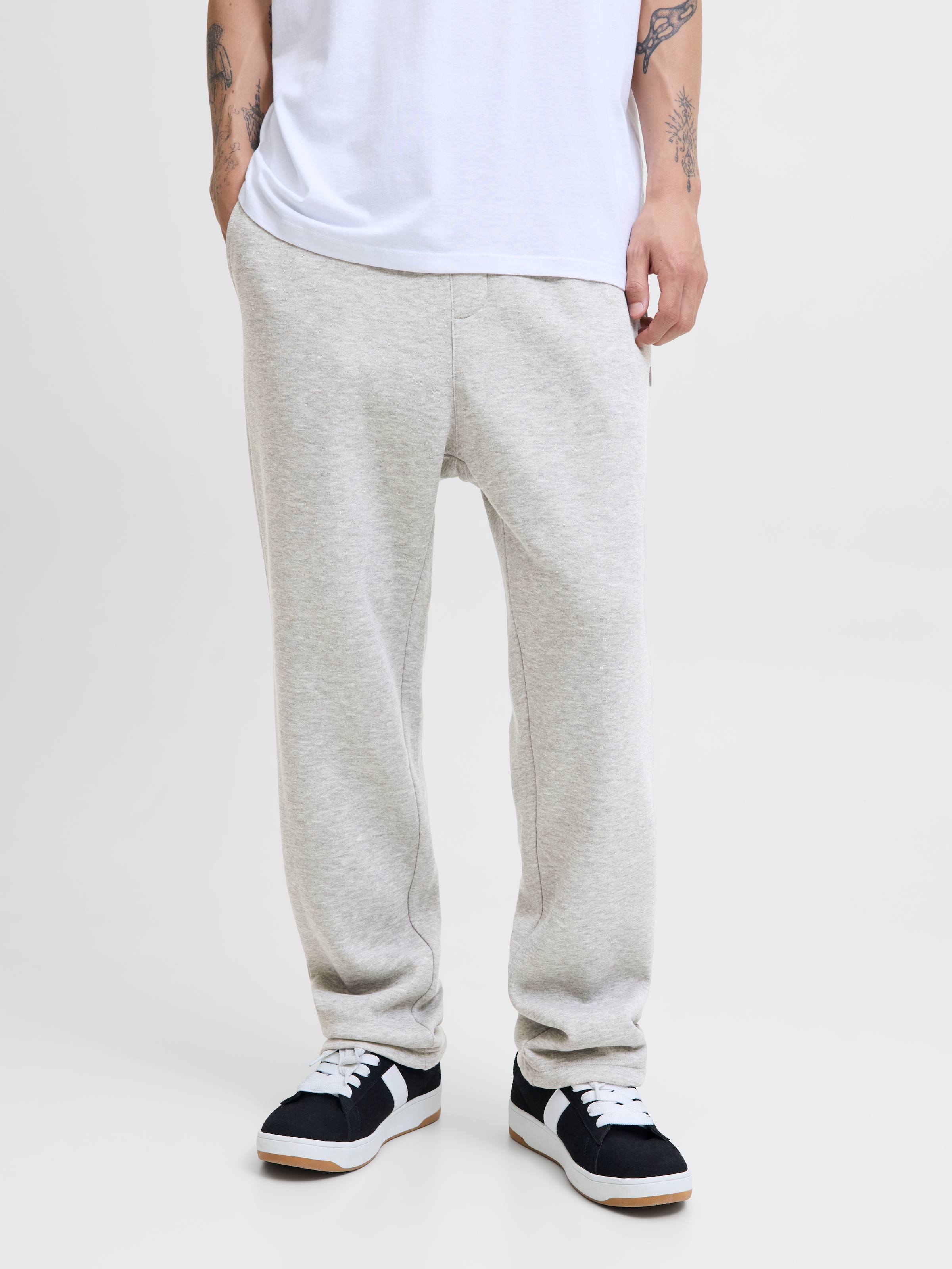 Jack & Jones Pantalon sweat »JPSTKANE BRADLEY UNCUFFED SWT PANTS NOOS«  mélange de matières, coupe décontractée