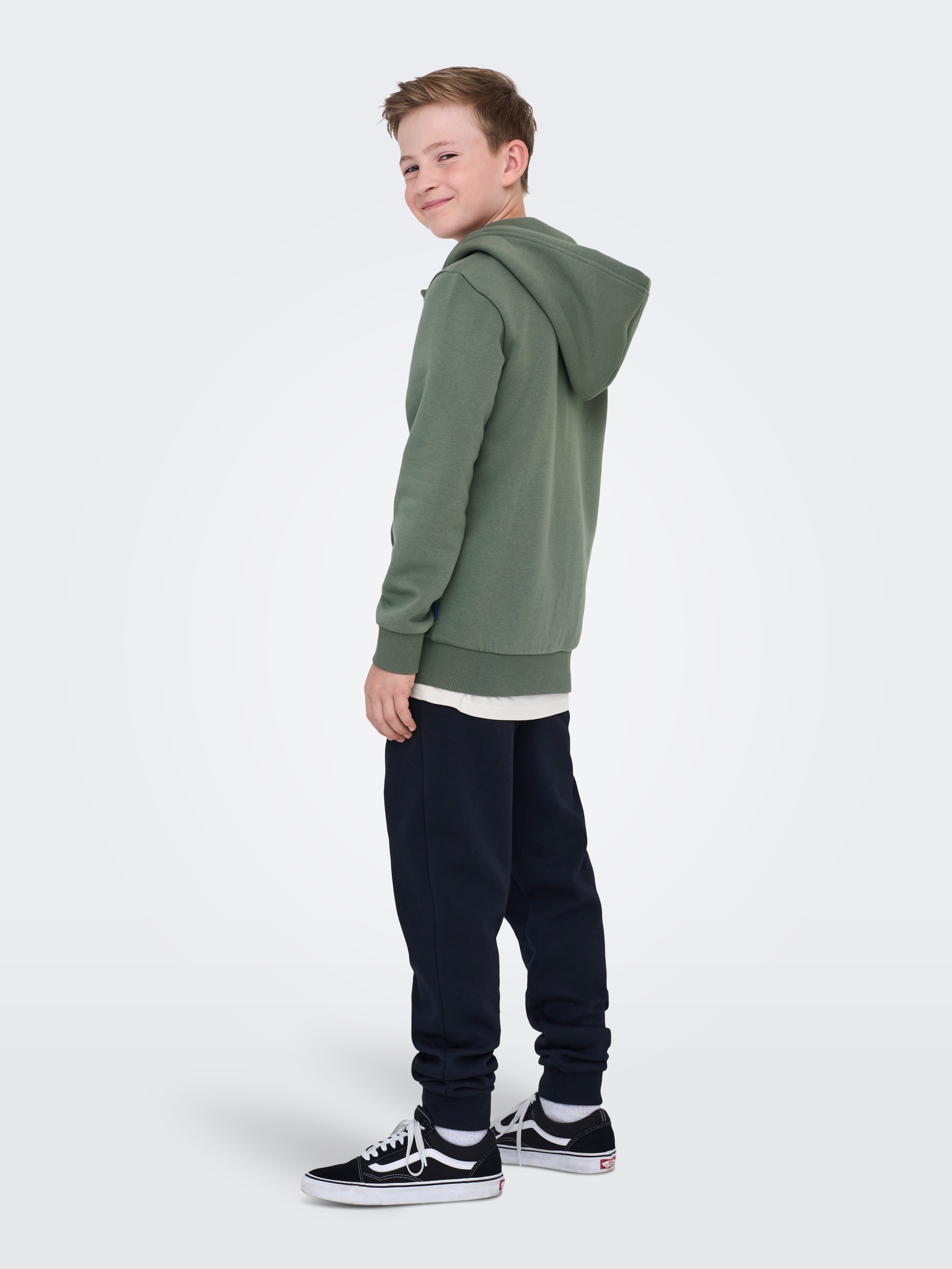 ONLY & SONS junior Sweat à capuche »OSJCERES ZIP THR. HOODIE SWT NOOS« Baumwollmischung, regular fit