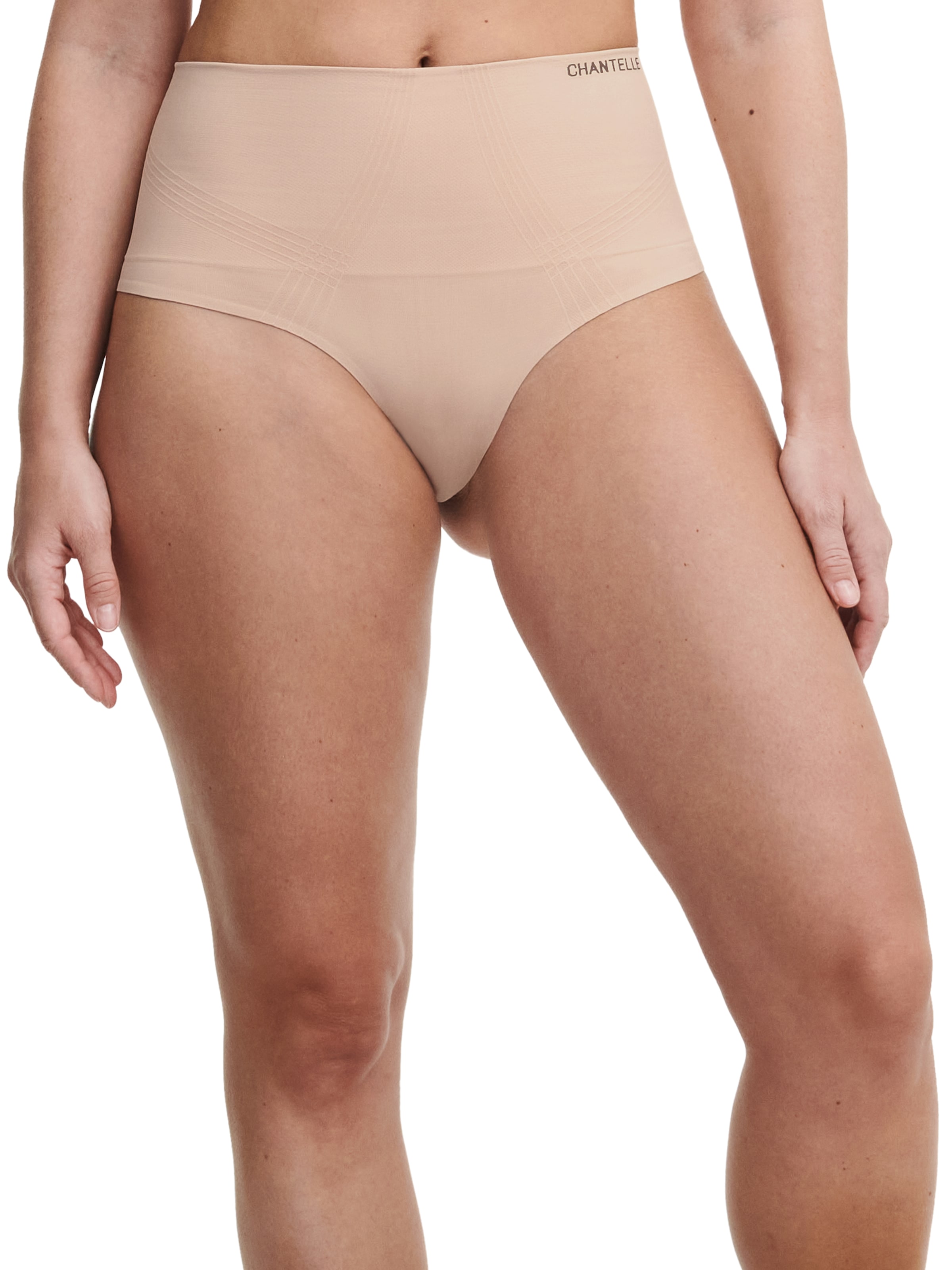 Chantelle Shapingstring »SMOOTH COMFORT« glättender Effekt, mit hoher Taille