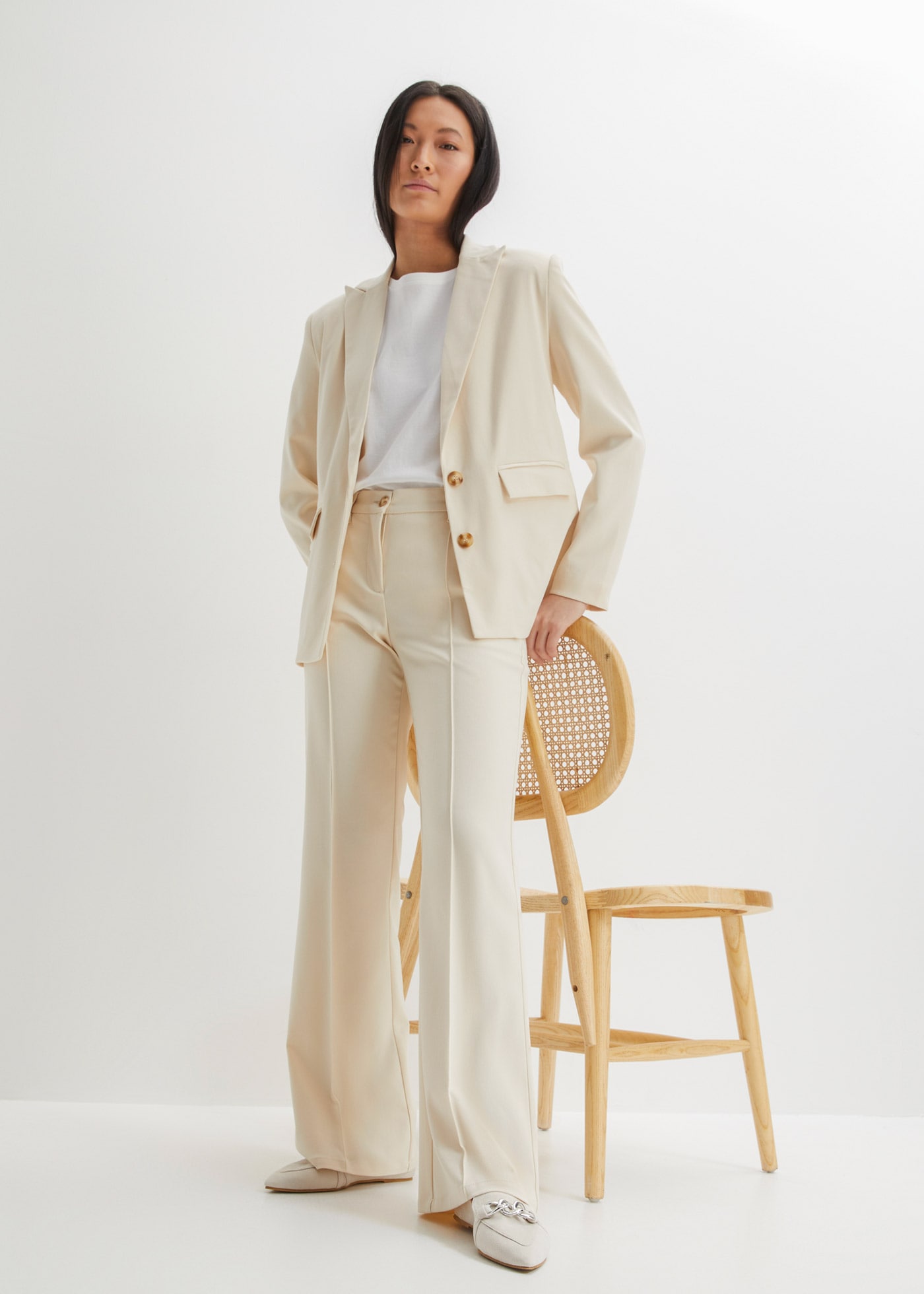 bonprix Pantalon de costume  mit Elasthan-Anteil, Regular Fit, Flared Schnitt, eleganter Stil