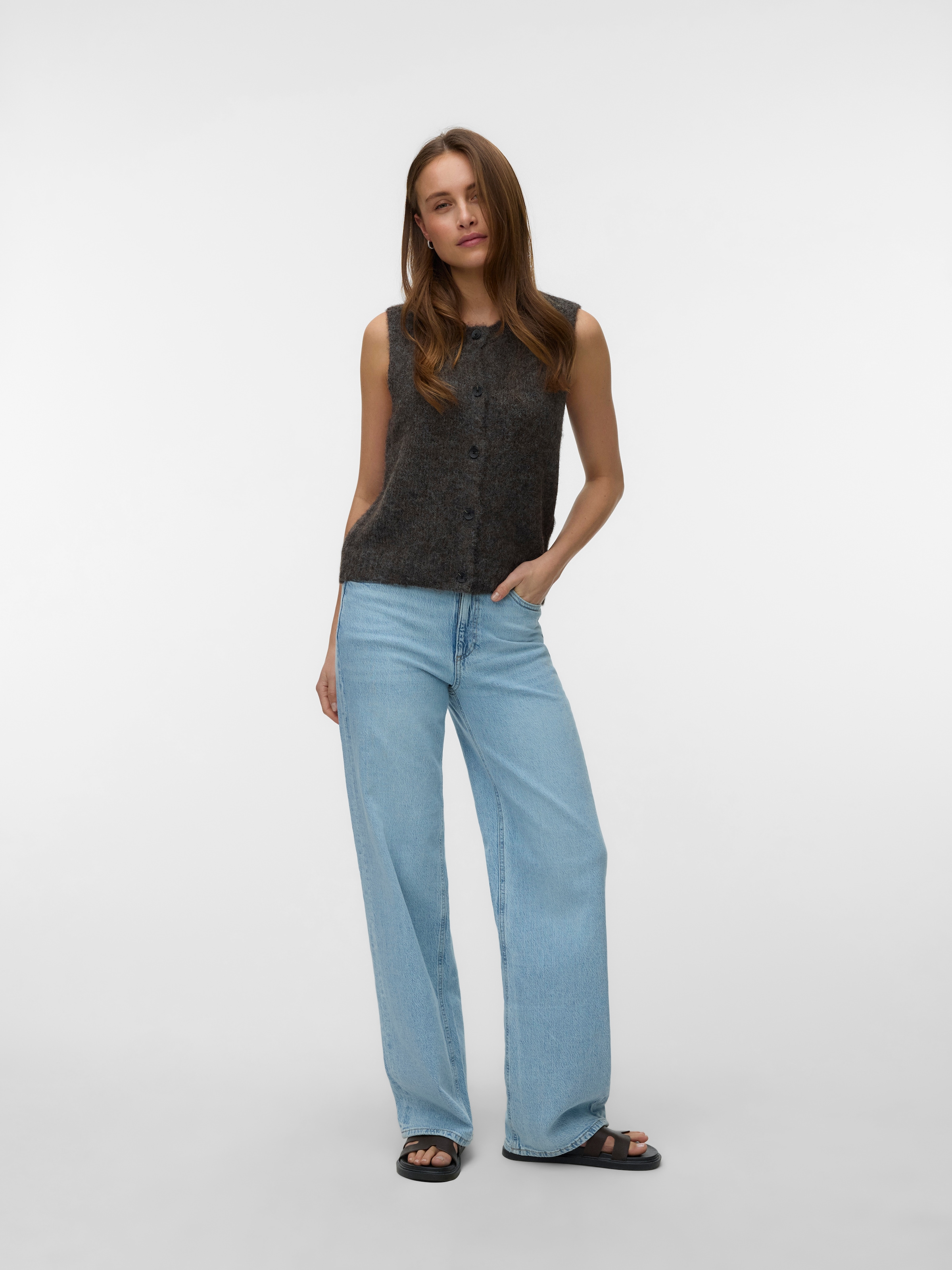 Vero Moda Gilet tricoté »VMNOVAH SL O-NECK BUTTON VEST NOOS« mélange de matières, coupe ample