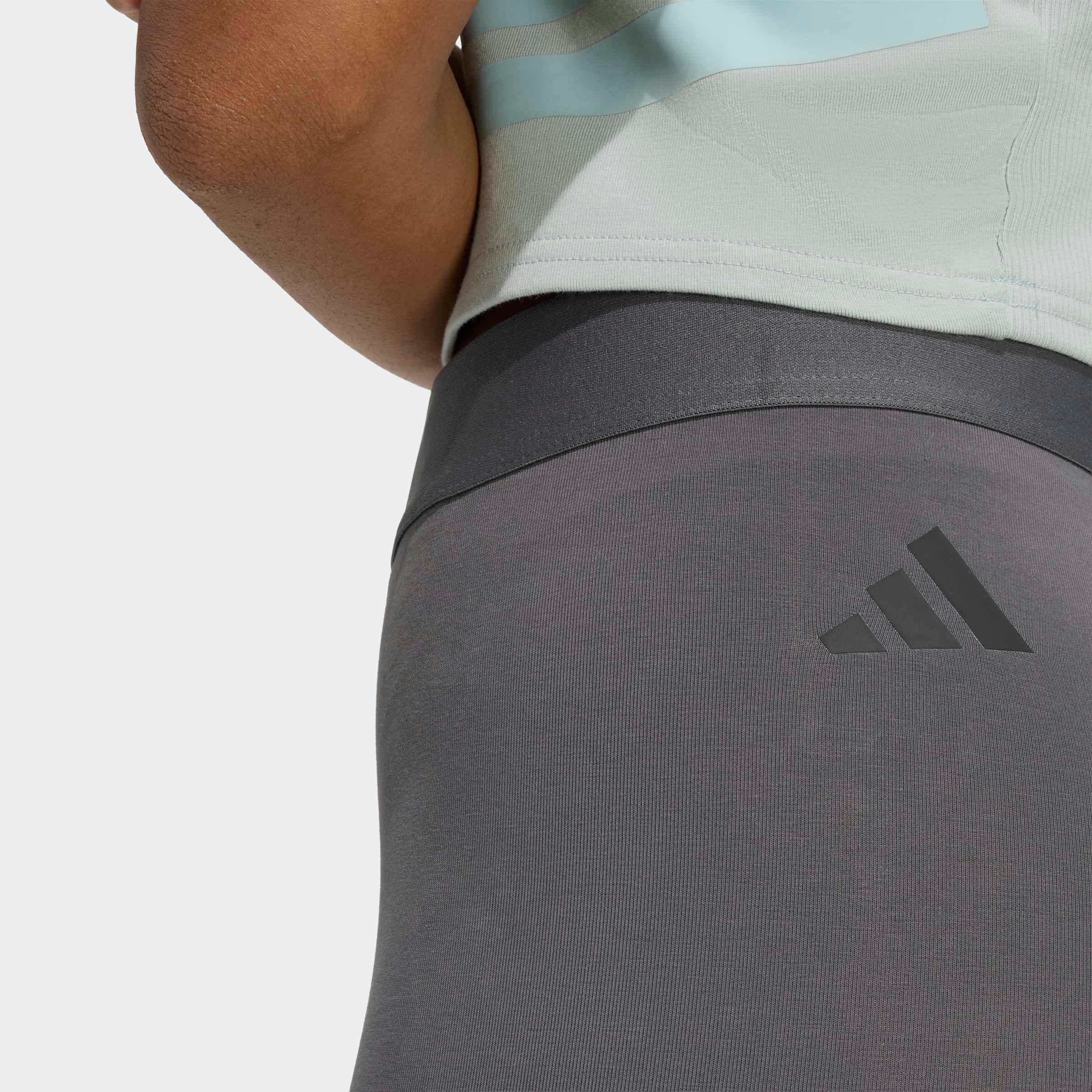 adidas Sportswear Leggings »W FI 3S LEGGING«  sportlicher Stil, für Sport und Freizeit, weiches Material