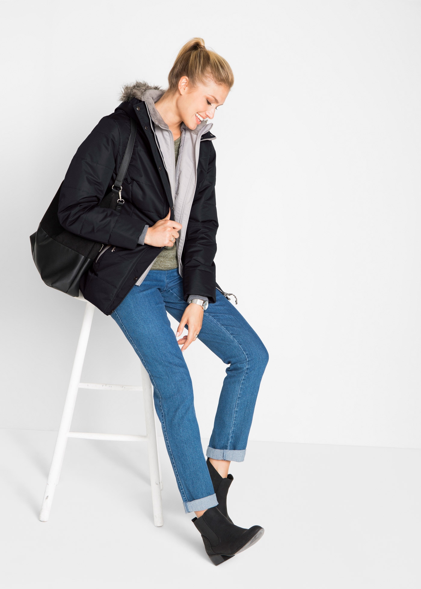 bonprix Winterjacke »Winterjacke in 2-in1 Optik« mit Kapuze mit 2-in-1 Optik, mit integriertem Fleeceeinsatz, Slim fit Passform