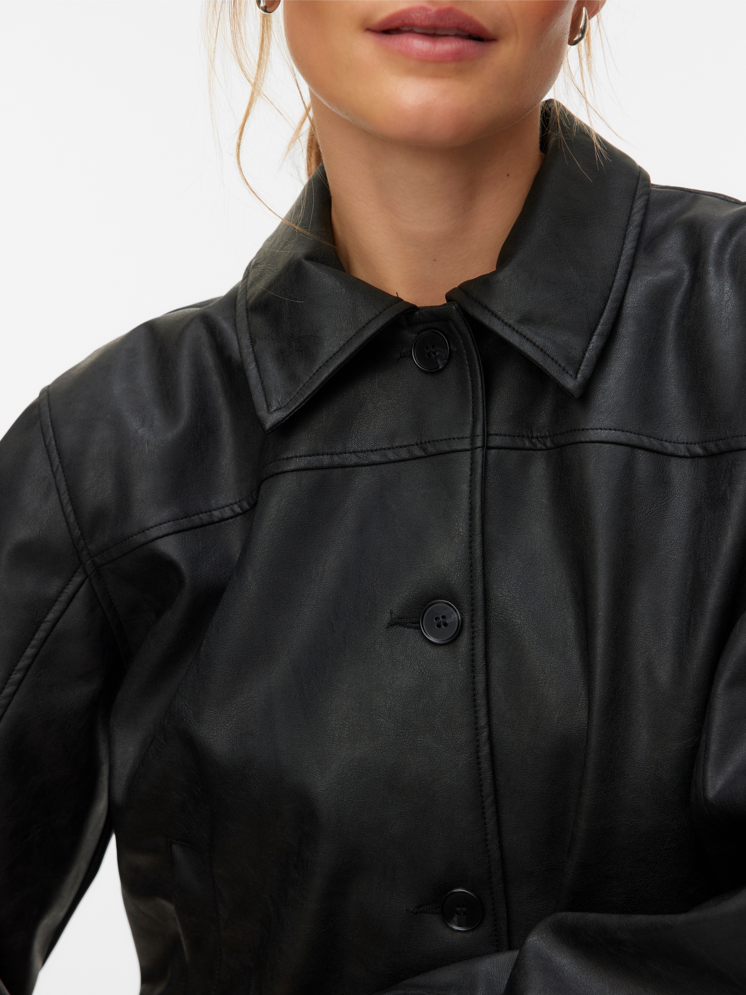 Vero Moda Veste en imitation cuir »VMLUANA LS PL BOMBER SHACKET« Lederimitat, Box Fit Form