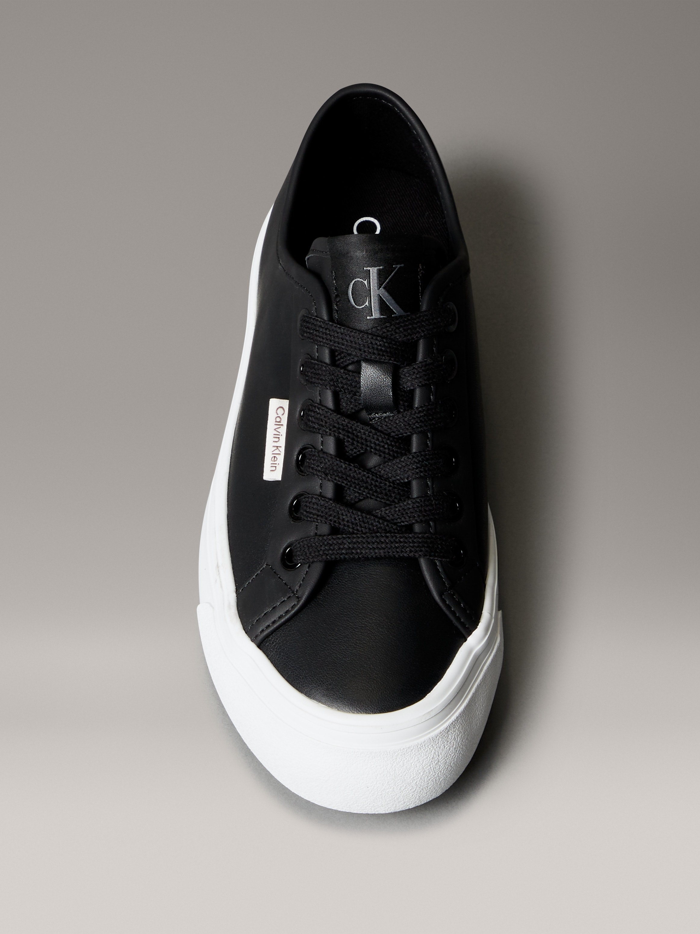Calvin Klein Jeans Baskets à plateforme »VULC FLATF LACE UP LTH CK«  Schnürschuh, Halbschuh, Freizeitsneaker mit CK-Logo