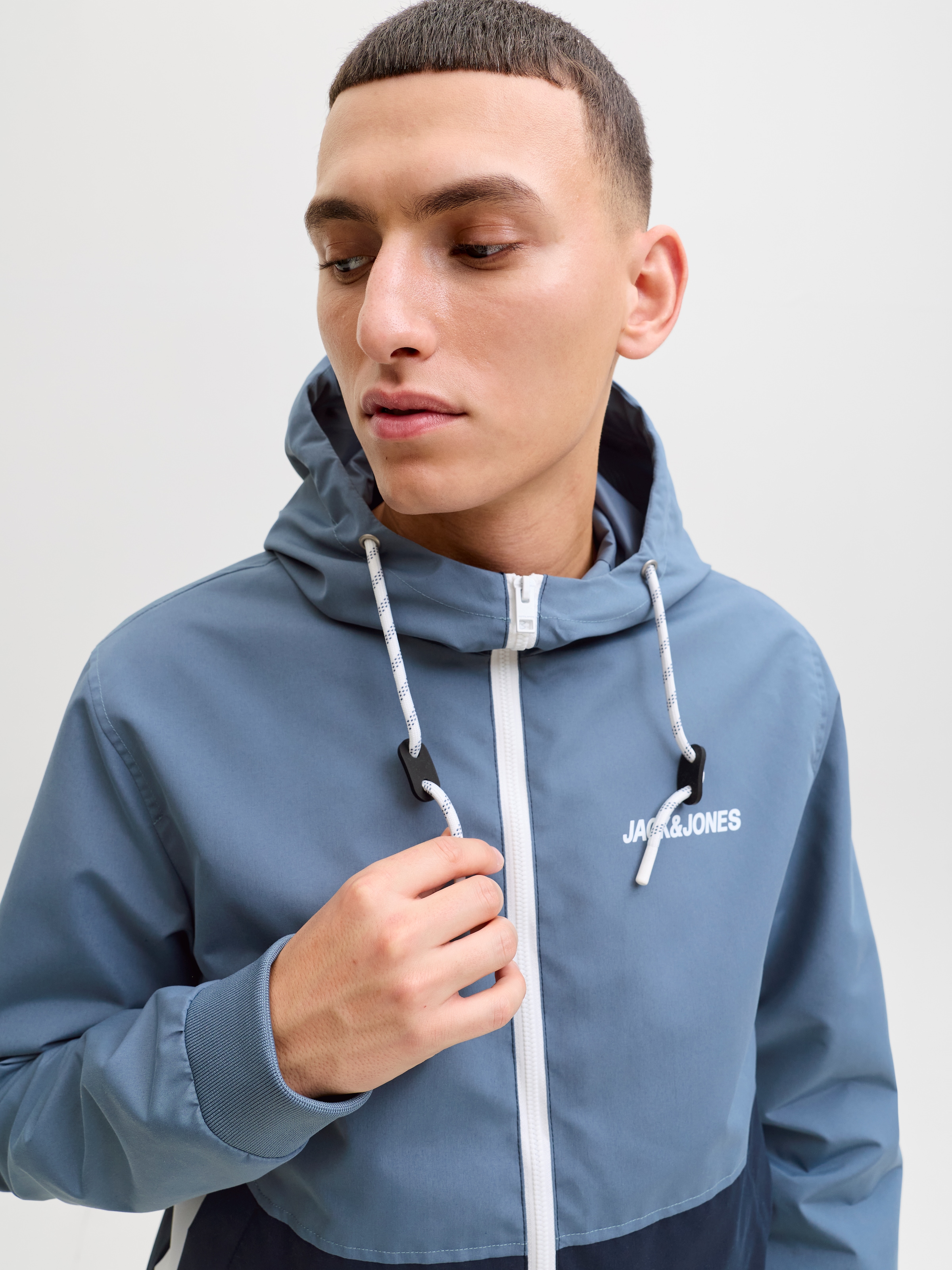 Jack & Jones Blouson »JJERUSH mit Kapuze« avec capuche fibre synthétique, coupe régulière
