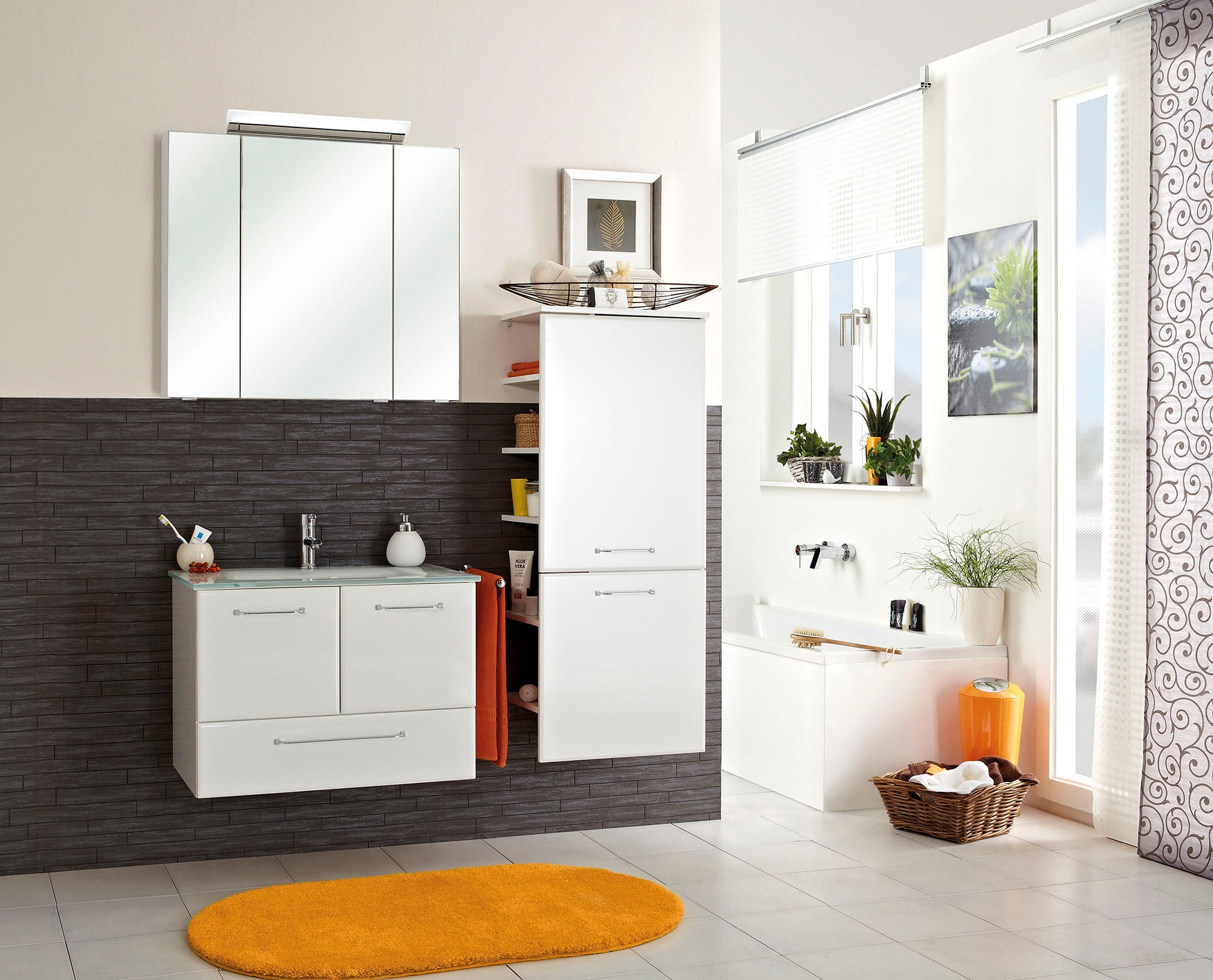 Saphir Waschtisch »Quickset Glaswaschtisch mit Unterschrank, 74 cm breit, Waschplatz« Griffe in Chrom Glanz, inkl. Türdämpfer, 2 Türen, 1 Schublade