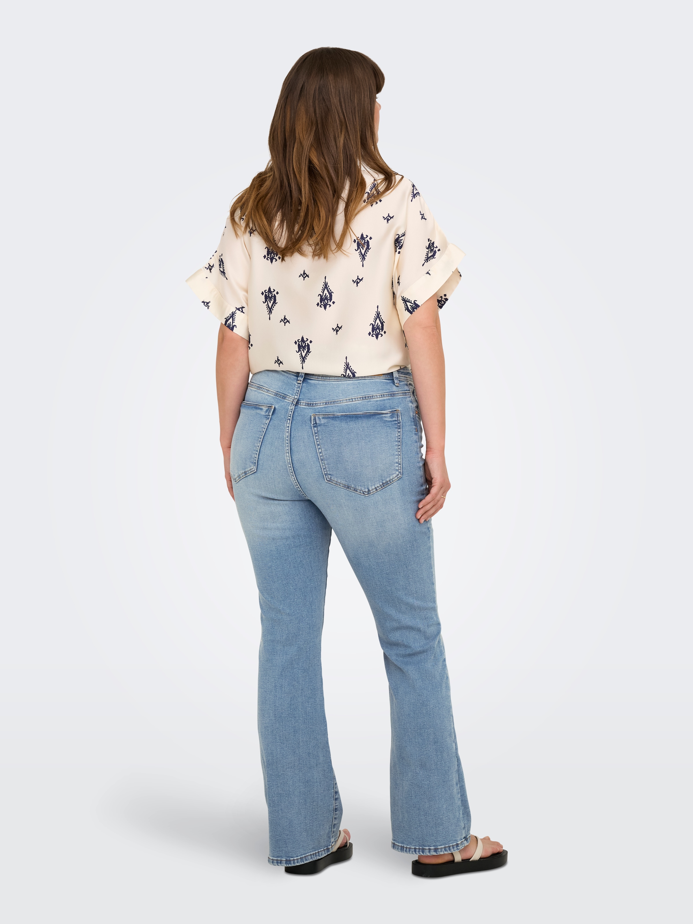 ONLY CARMAKOMA Bootcut-Jeans »CARSALLY HW SK FLARED DNM BJ759«