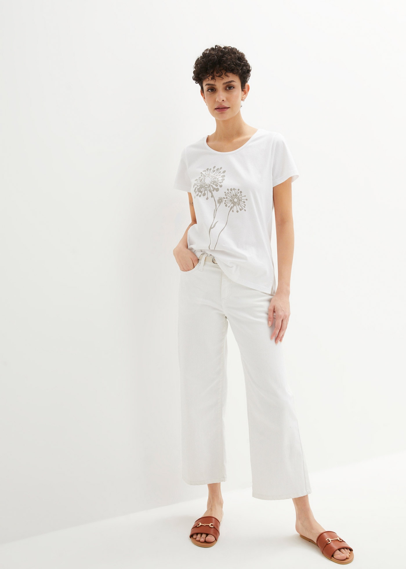 bonprix T-shirt »T-Shirt« lockere Passform, Kurzarm-Design, weiter Rundhalsausschnitt