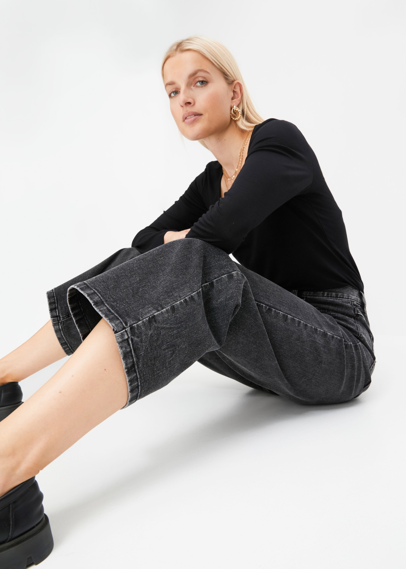 bonprix Weite Jeans mit Mid Waist, Loose Fit