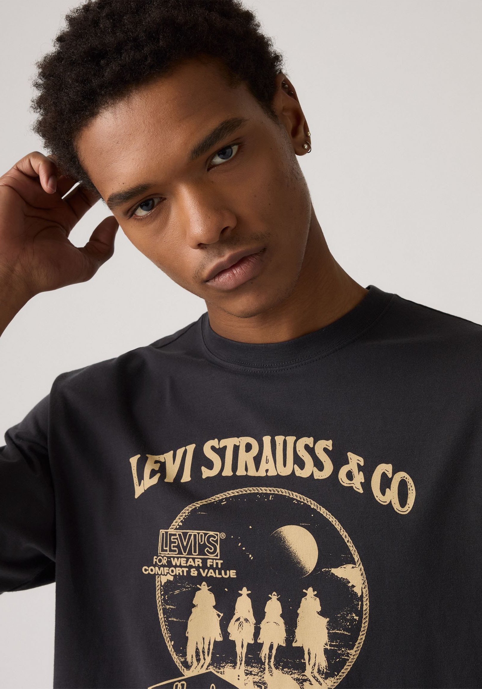 Levi's® T-shirt »VINTAGE FIT GRAPHIC TEE« mit Logo Print