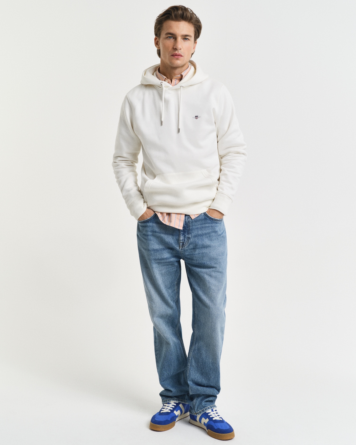 Gant Hoodie »REG SHIELD HOODIE«, avec broderie du logo sur la poitrine
