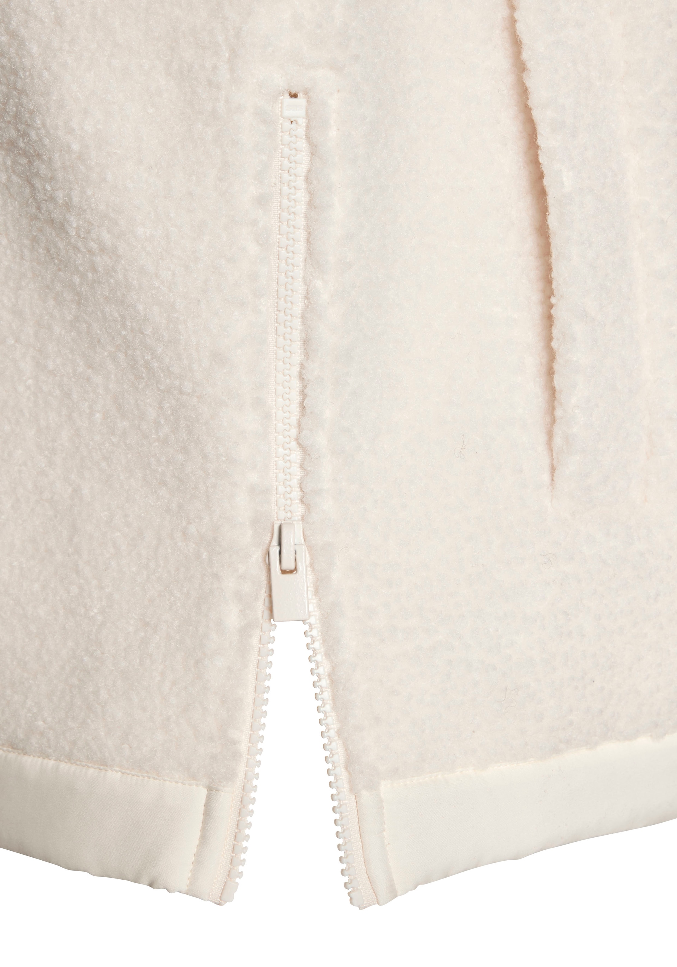 Elbsand Fleeceweste mit seitlichen Reissverschlüssen und hohen Kragen