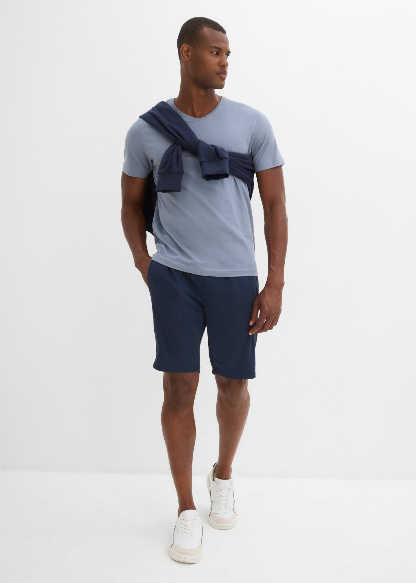 bonprix Short  en polyester, séchage rapide, coupe régulière
