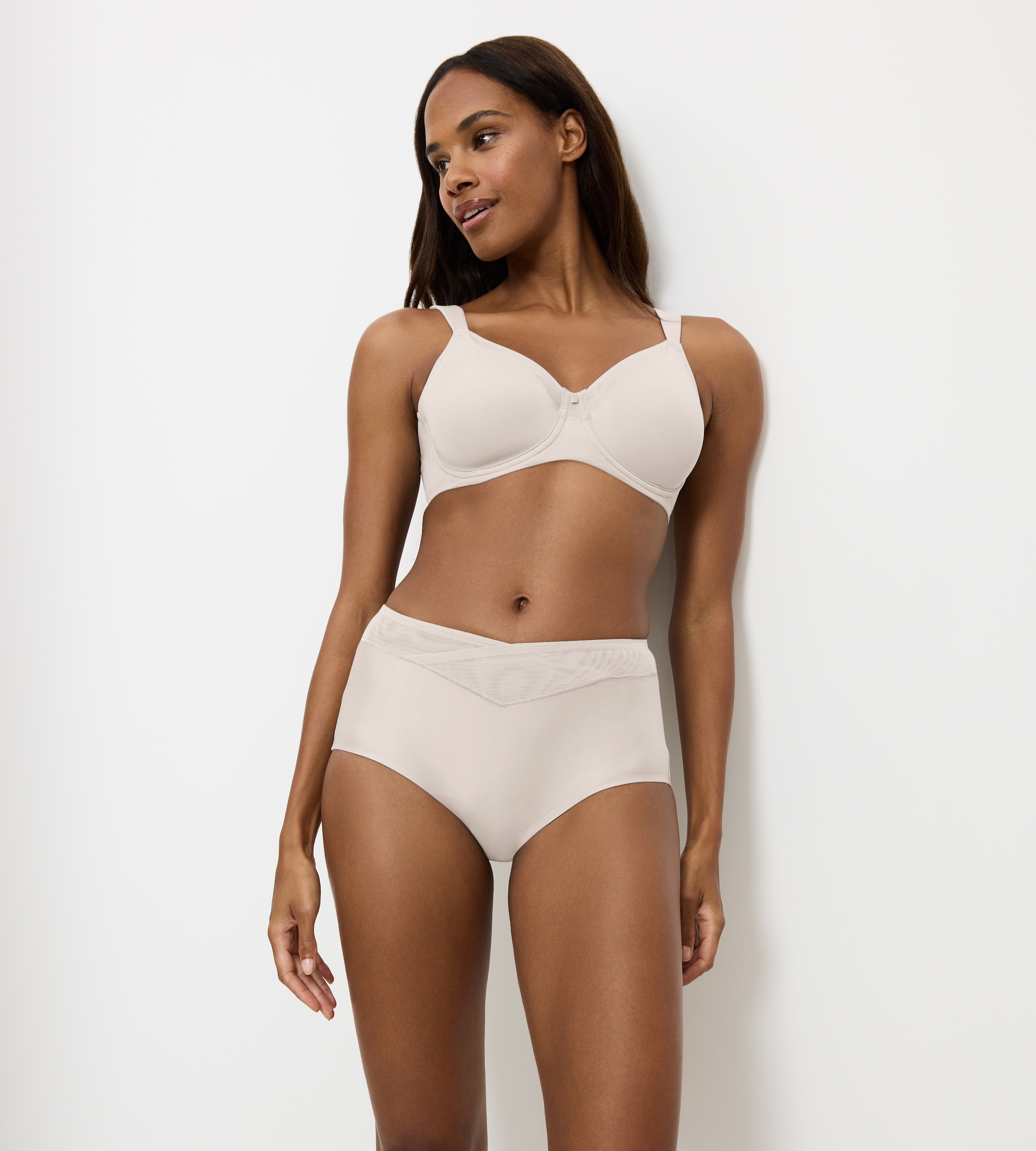Triumph Soutien-gorge minimisant »True Shape Sensation« réduit visuellement la poitrine d'une taille de bonnet