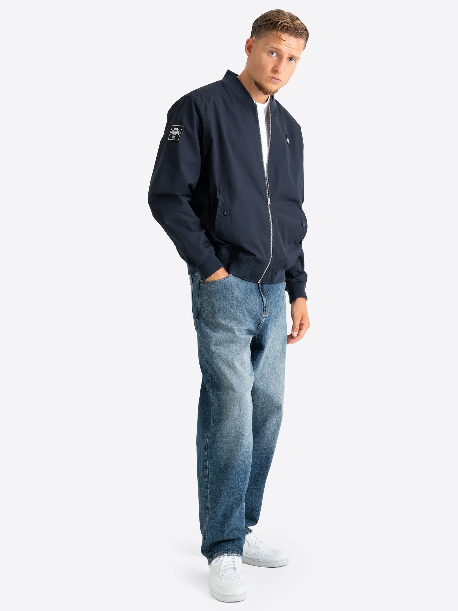 Lonsdale Collegejacke »LEYTONSTONE« mit Reissverschluss, aus Baumwolle und Polyester, normale Passform