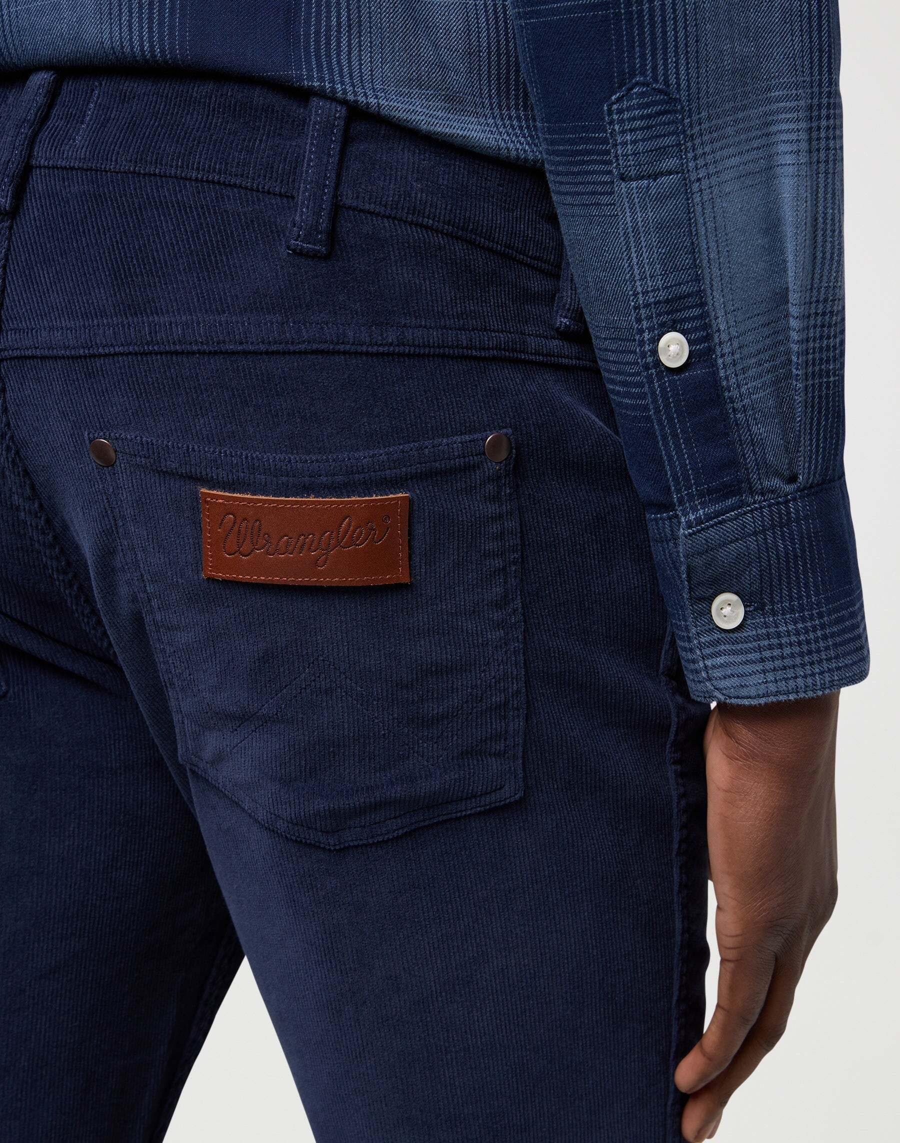 Wrangler Pantalon en velours côtelé »WRANGLER Cordhose Greensboro«