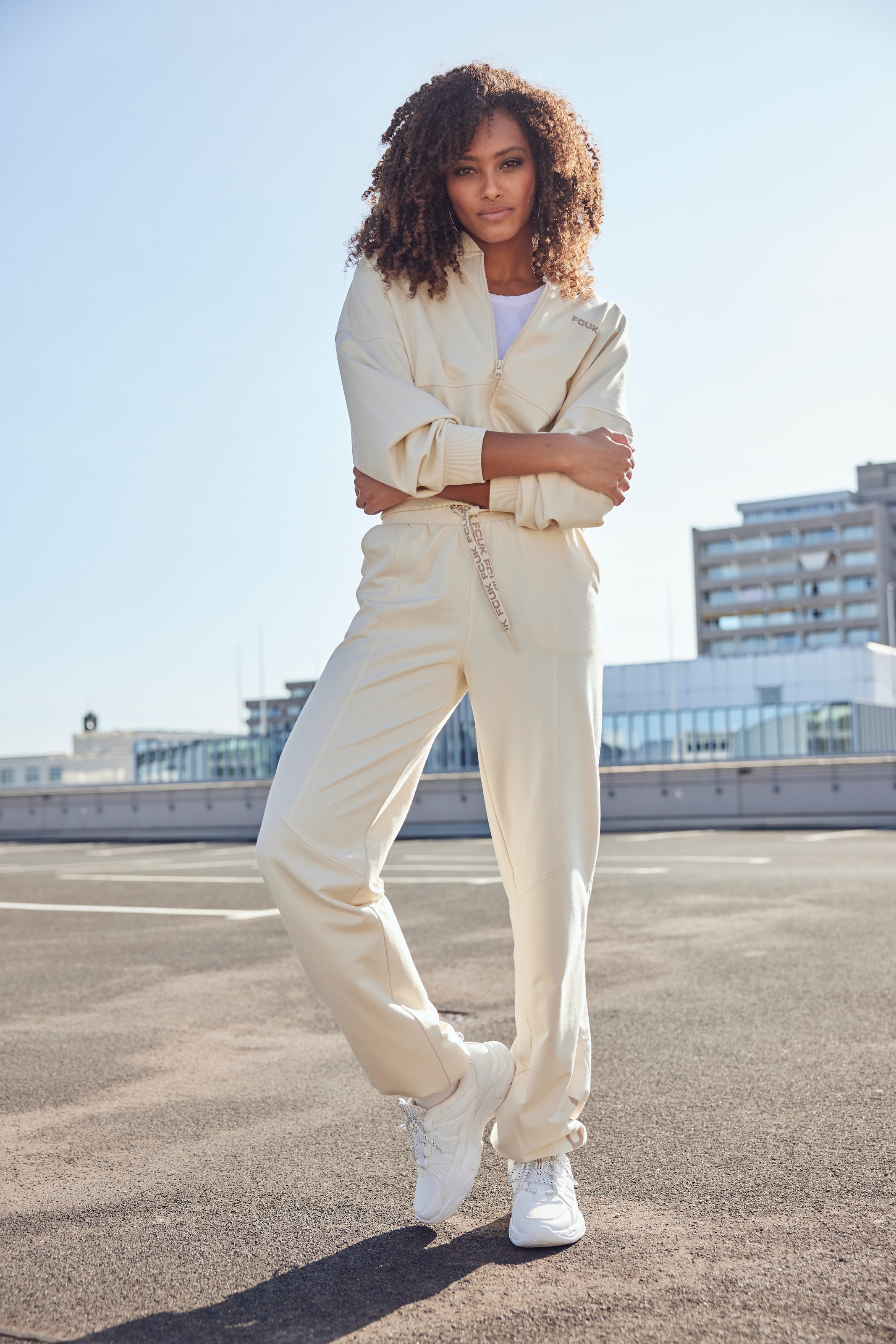 FCUK Sweatpants  mit Logodruck am Bein, Loungewear