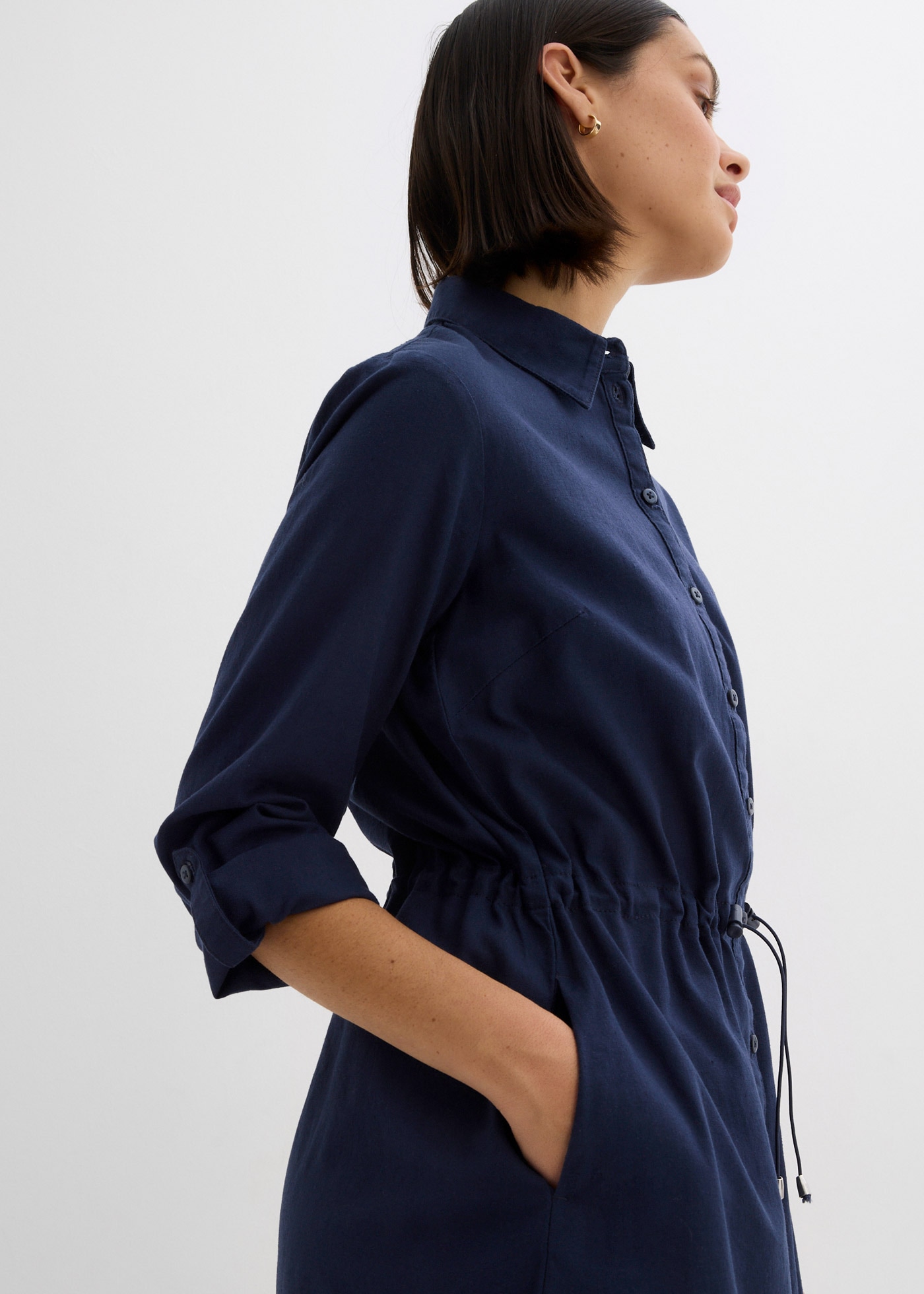bonprix Robe midi »Hemdblusenkleid aus Leinen-Baumwoll-Mix« 1 tlg. für lässigen Look, aus Leinen-Baumwoll-Mix, in A-Linie, mit Taschen