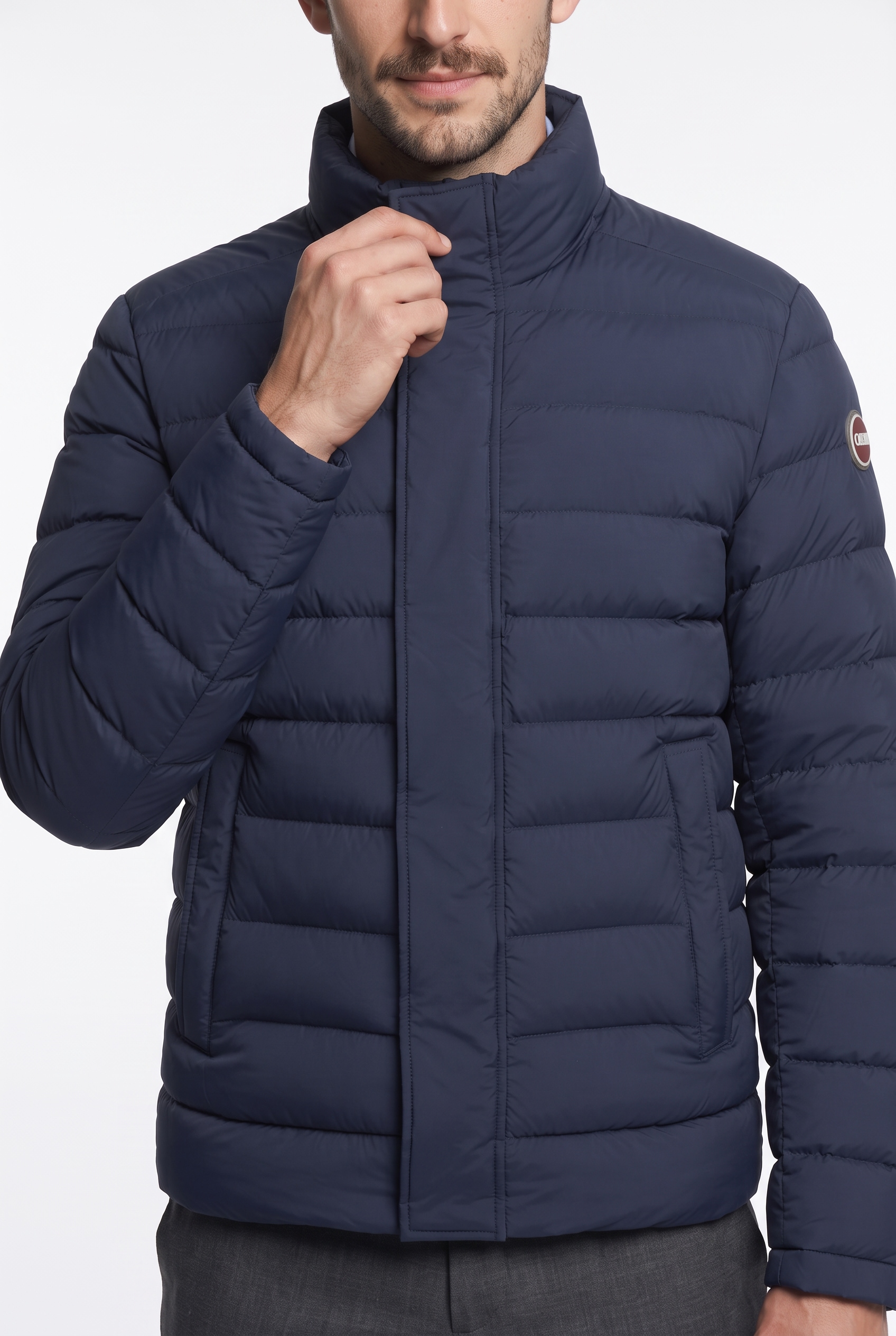 Colmar Doudoune sans capuche avec patte de boutonnage cachée, coupe régulière, col montant