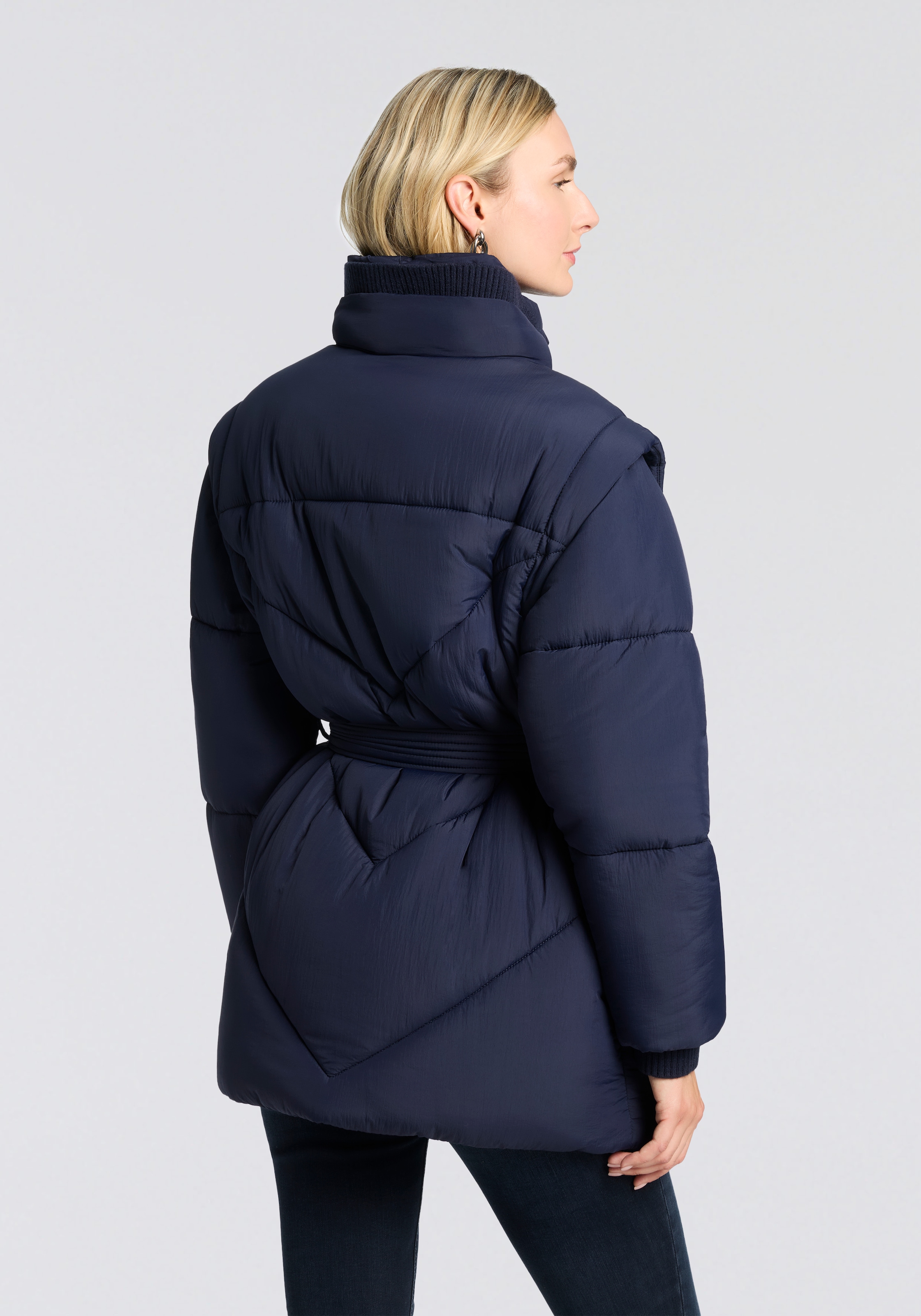 BOSS ORANGE Veste matelassée »Piobella Premium Damenmode« Regular Fit, tailliert, mit Gürtel