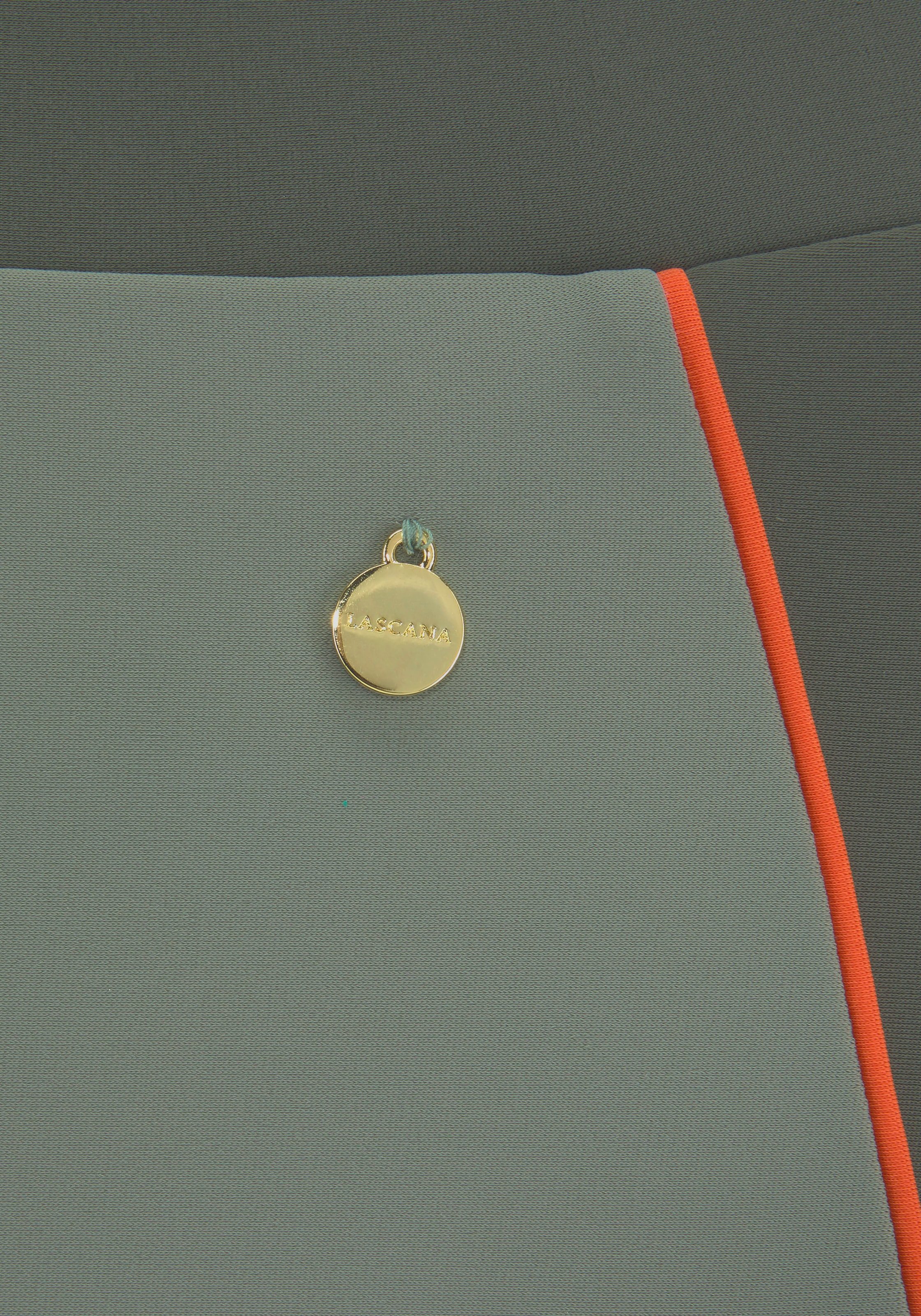 LASCANA Pantalon de bikini taille haute »Yuna« mit kontrastfarbenen Einsätzen