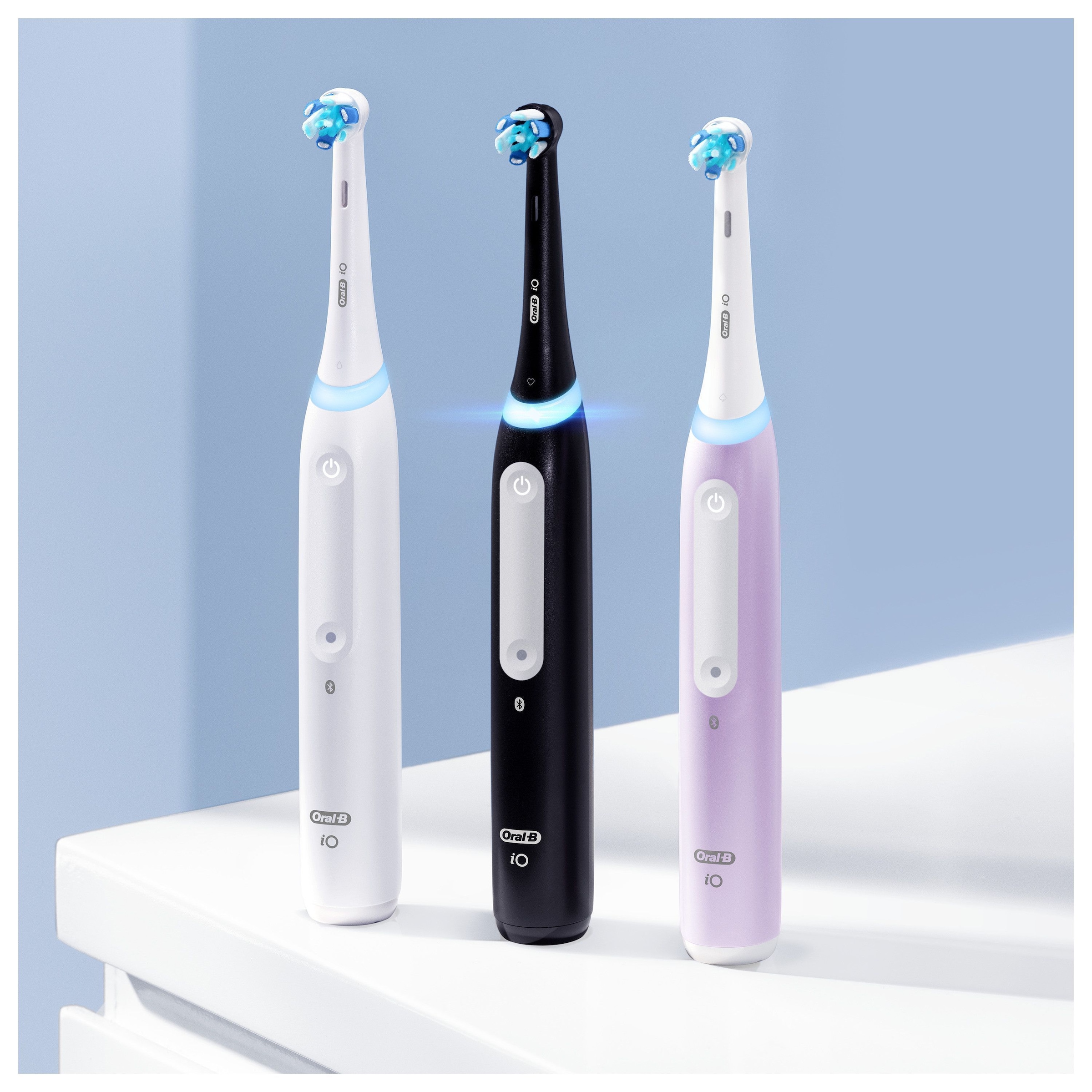 Oral-B Brosse à dents électrique »iO 4« 1 cuis Aufsteckbürsten mit Magnet-Technologie, 4 Putzmodi, Reiseetui