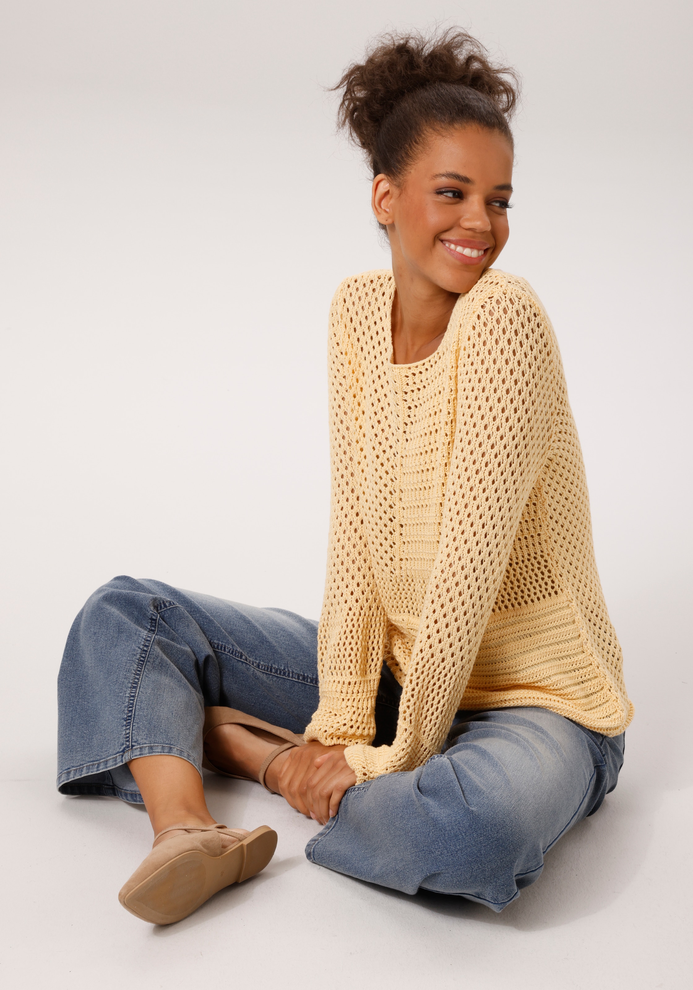 Aniston CASUAL Rundhalspullover mit trendig gemixten Ajour-Mustern