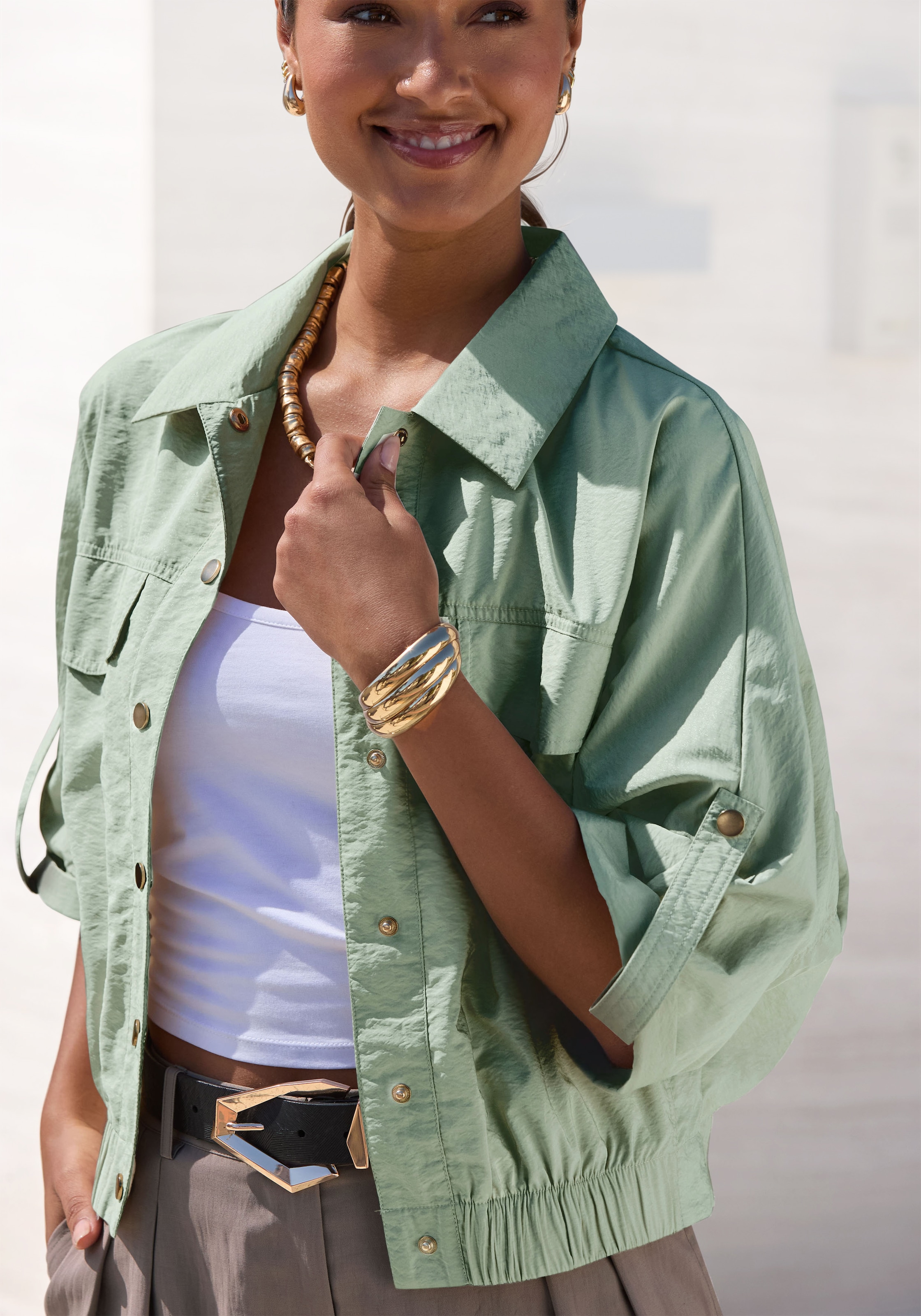 LASCANA Blouson »aus leichter Webware mit 3/4-Ärmeln« veste d'été, veste légère de mi-saison, veste safari, blouson court