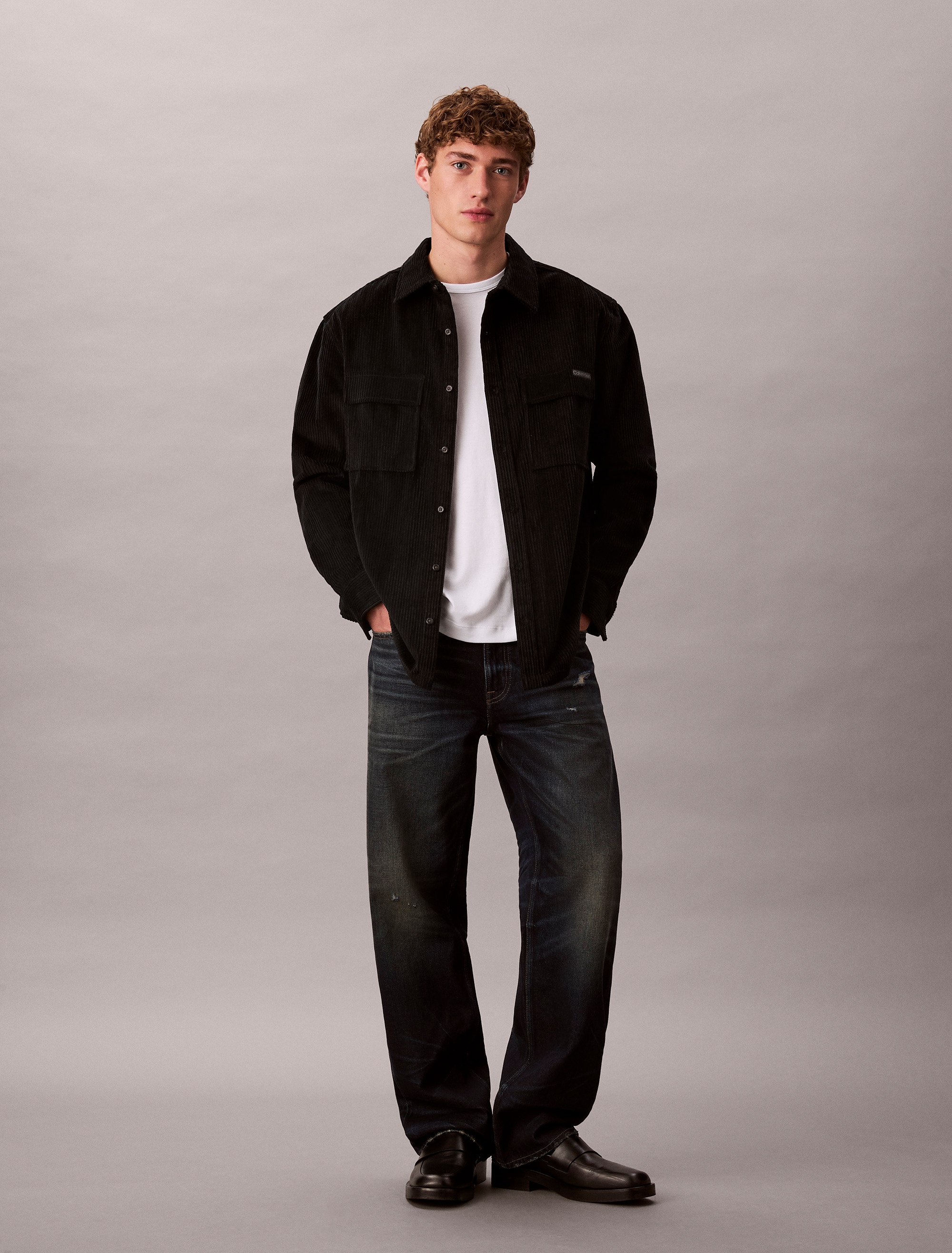 Calvin Klein Jeans Langarmhemd , relaxed fit, normaler Hemdkragen, mit Brusttaschen
