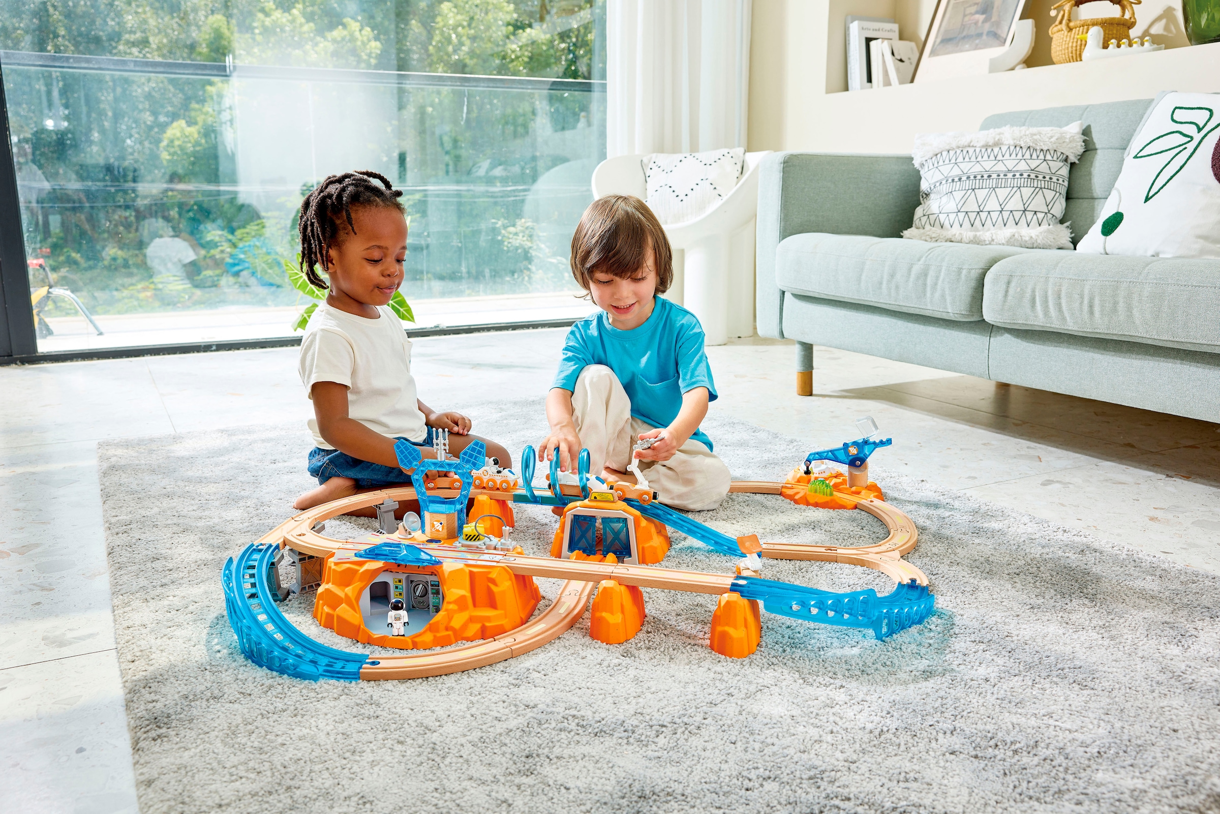 Hape Train jouet »Zugset - Mars-Erkundung« avec lumière et son
