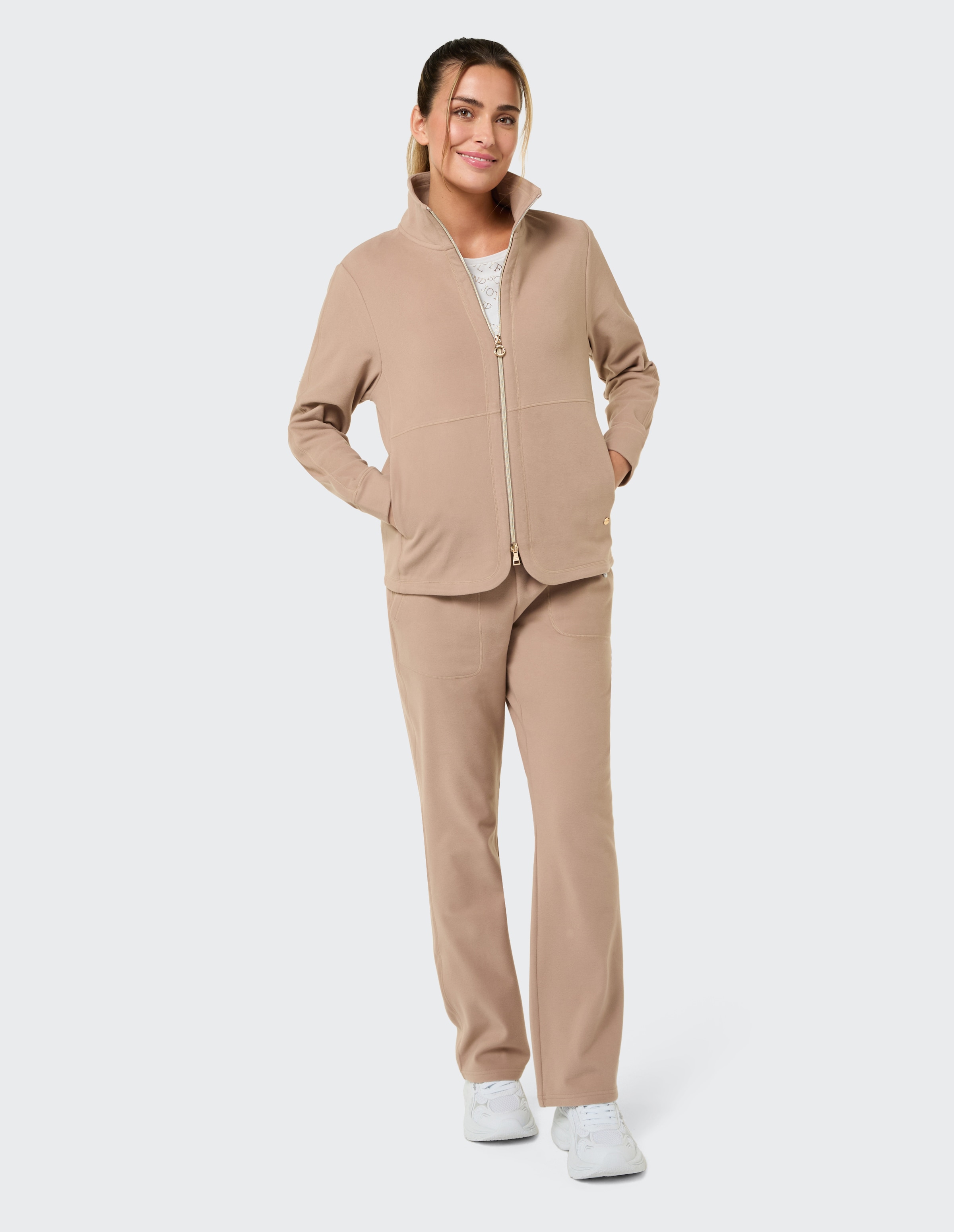 Joy Sportswear Sweathose »D SWEATHOSE ULLA«  für Erwachsene, aus Polyester und Elasthan, normal-weite Passform