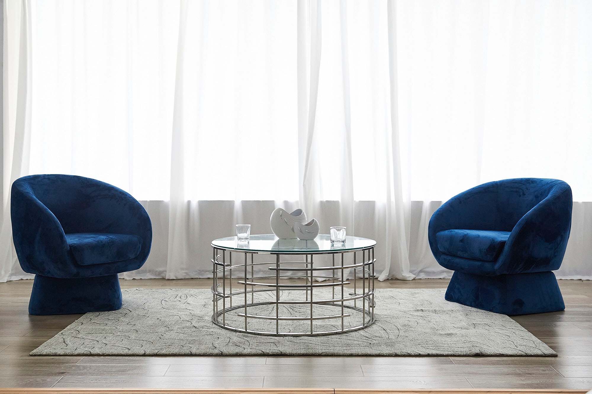 SalesFever Table basse »Glastisch: Stil und Funktionalität Wohnzimmertisch« Gestell gefertigt aus rostfreiem Edelstahl