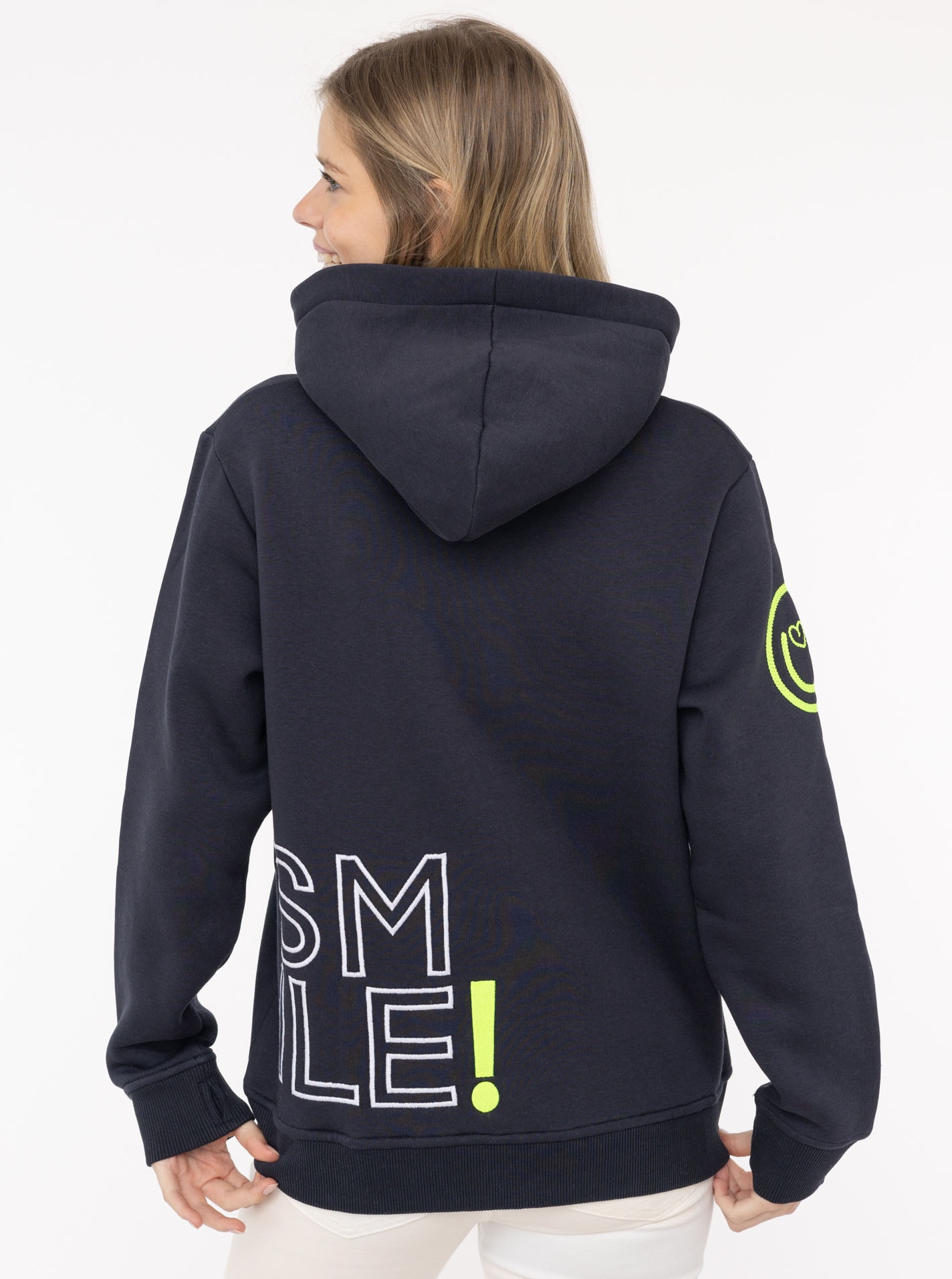 Zwillingsherz Hoodie »"Alissa 2.0"«, mit SMILE Stickerei vorne und hinten
