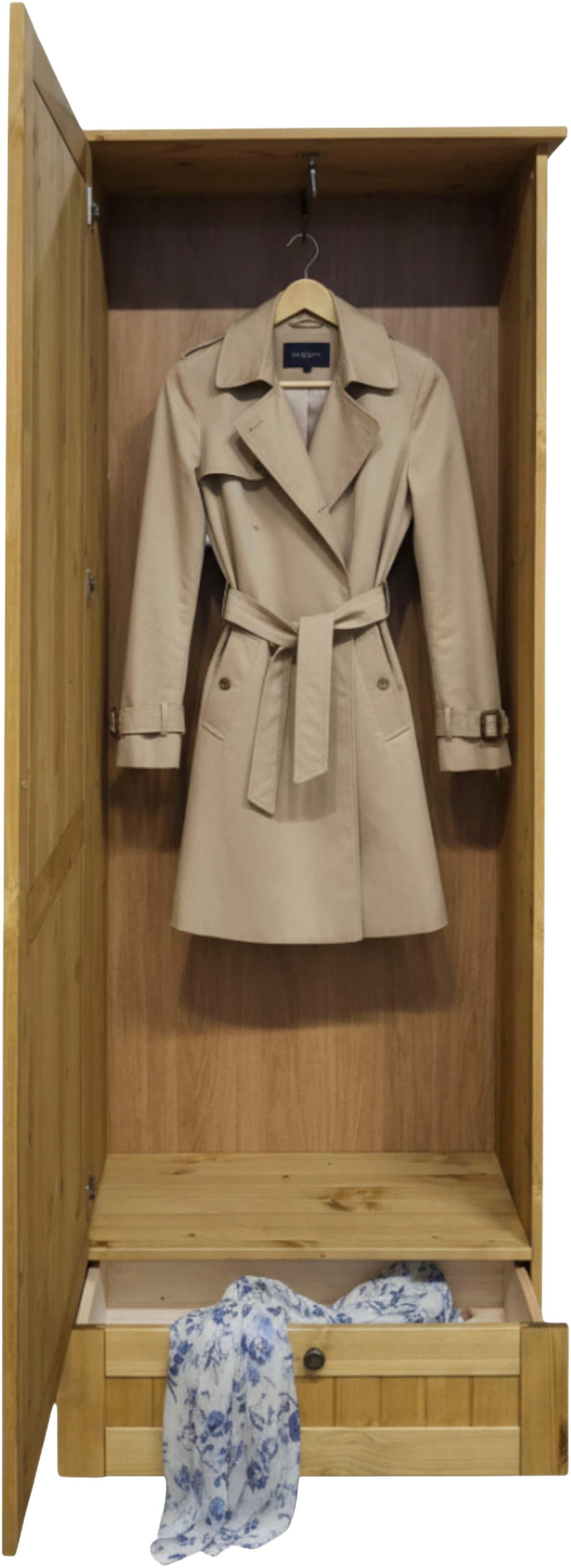 GOODproduct Garderobenschrank »Juventus« 1 Stk. tlg. aus massiver Kiefer, Breite  67cm, mit Kleiderstange