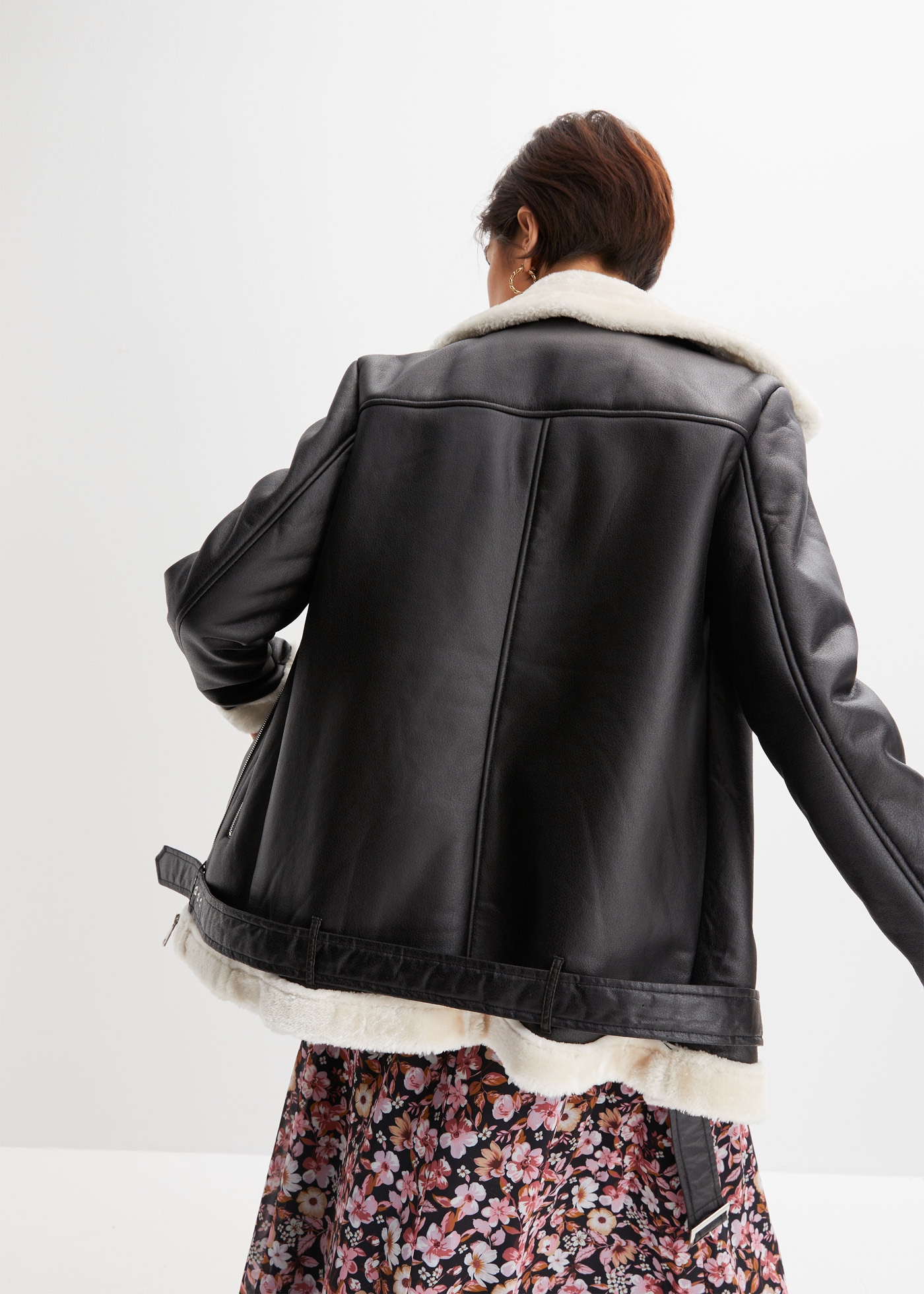 bonprix Bikerjacke Winterjacke mit Fellimitat im Bikerstil