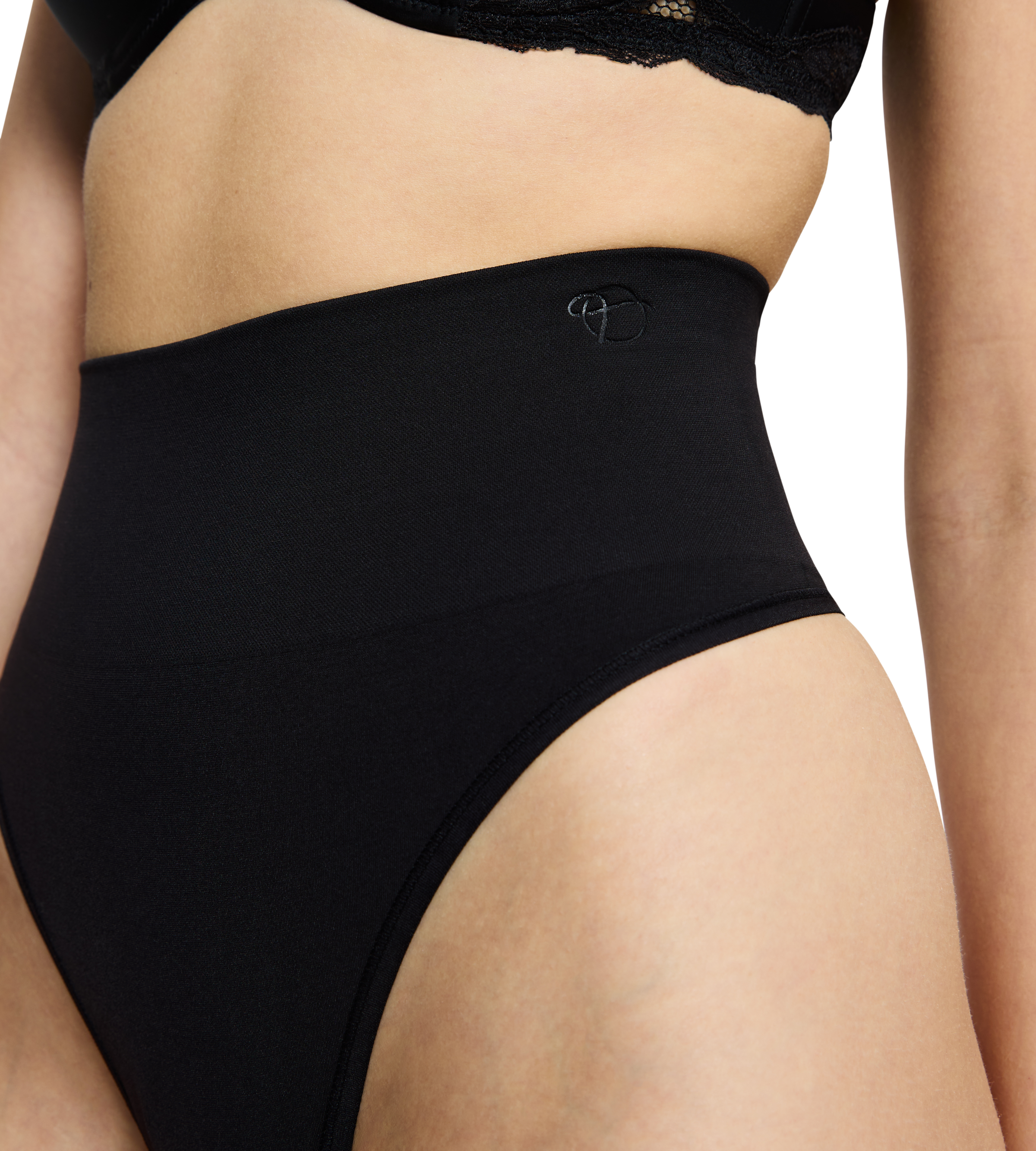 Triumph Slip gainant »Soft Sculpt« nahtlos, formend, leichter Bauchweg-Effekt, hoher Beinausschnitt