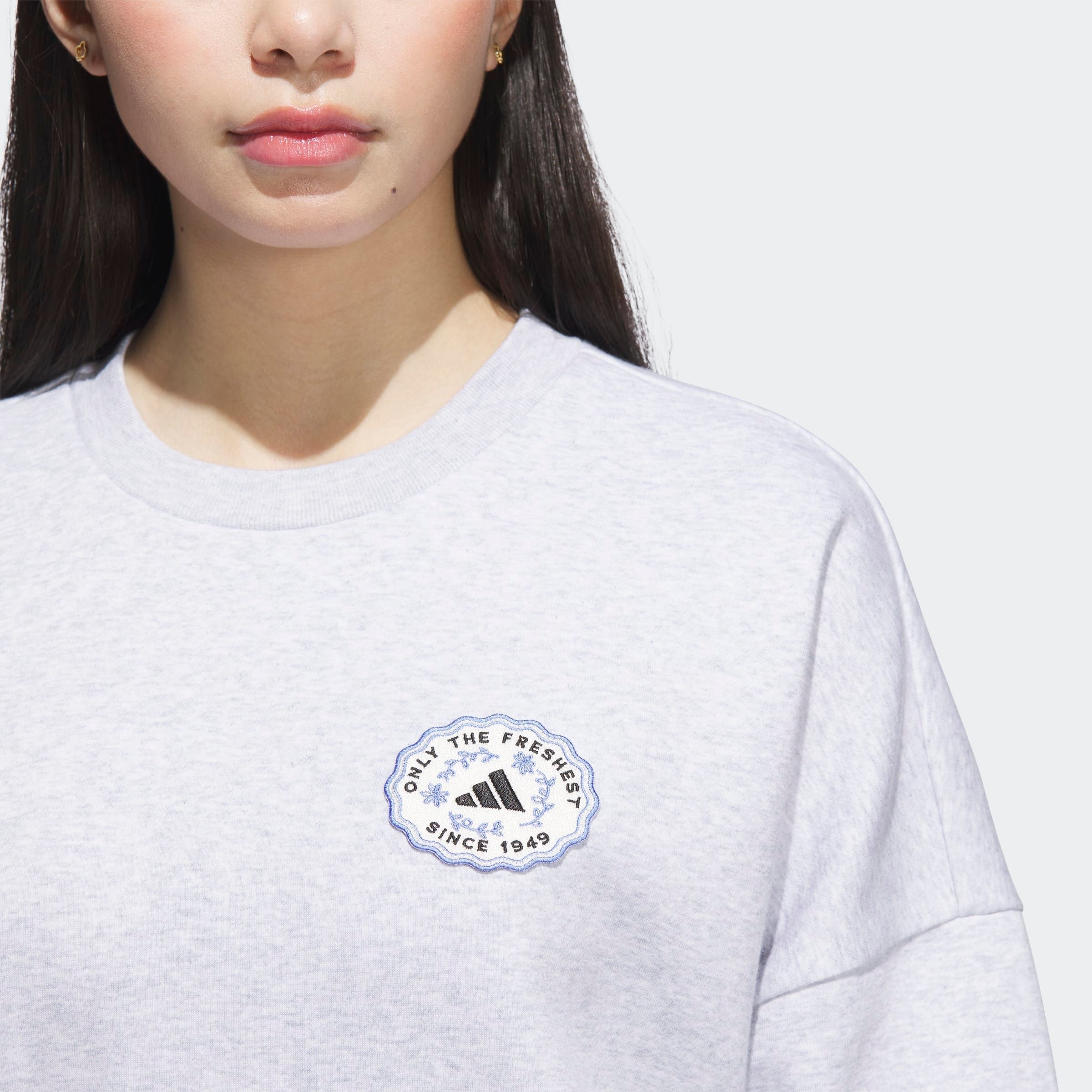 adidas Sportswear Sweatshirt »W FARMMKT SWT«, mit bunter Grafik, ohne Verschluss, lässige Form, aus Baumwollmix
