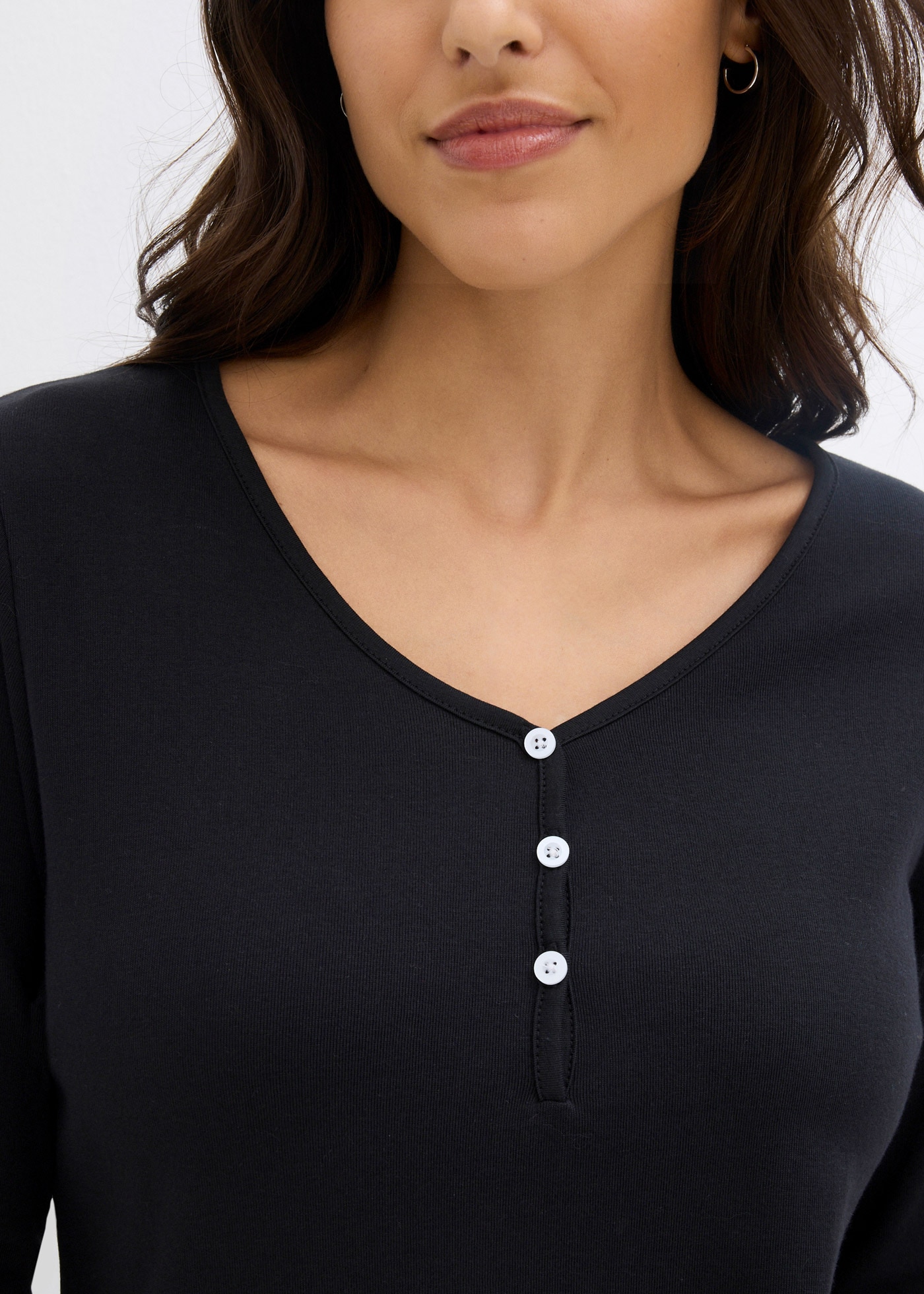 bonprix T-shirt à manches longues 1 schmale Passform, Langarm, mit kurzer Knopfleiste im Henley-Stil