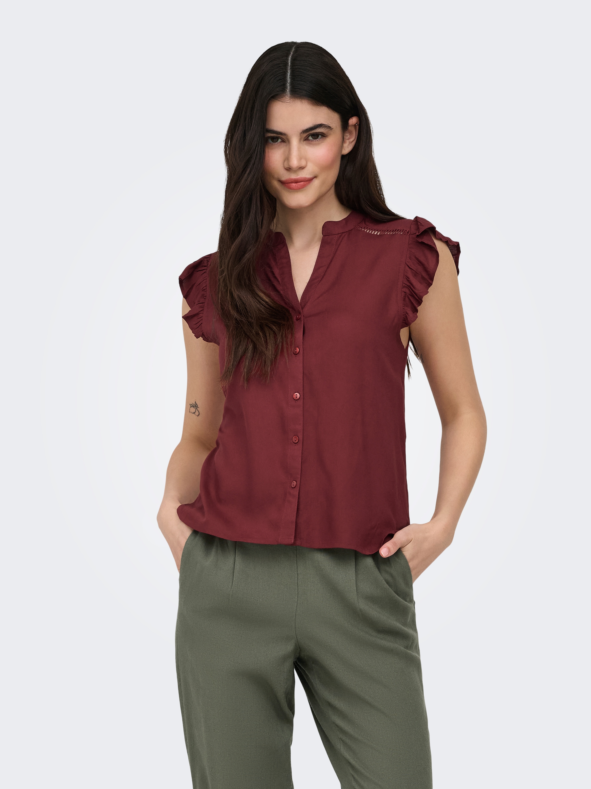 ONLY Blouse à manches courtes »ONLROSELLA LIFE CAPSLEEVE SHIRT WVN NOOS« viscose, coupe regular