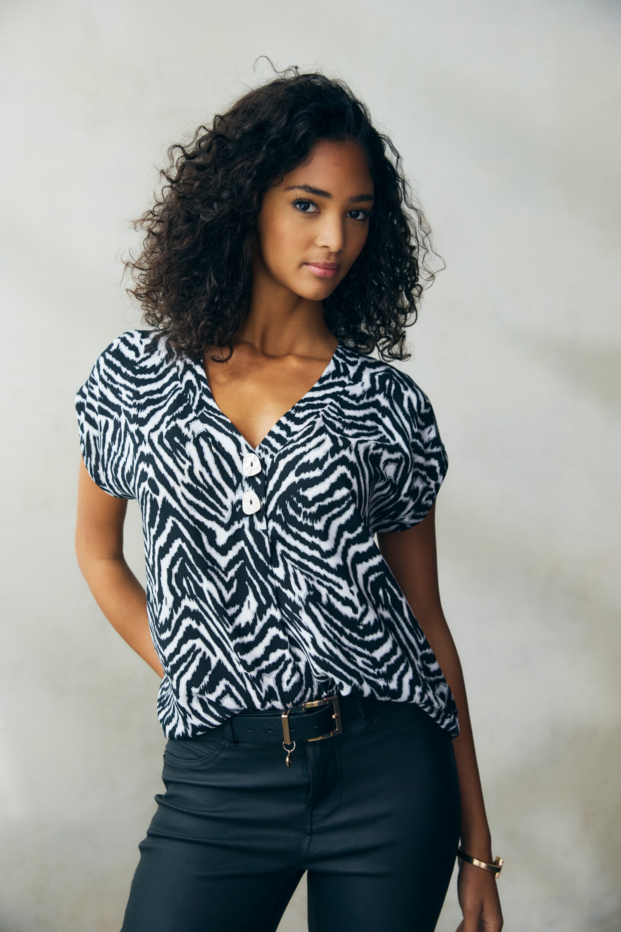 LASCANA Pantalon imitation cuir  in schmaler Passform, figurbetonte Jeggings mit Stretchanteil