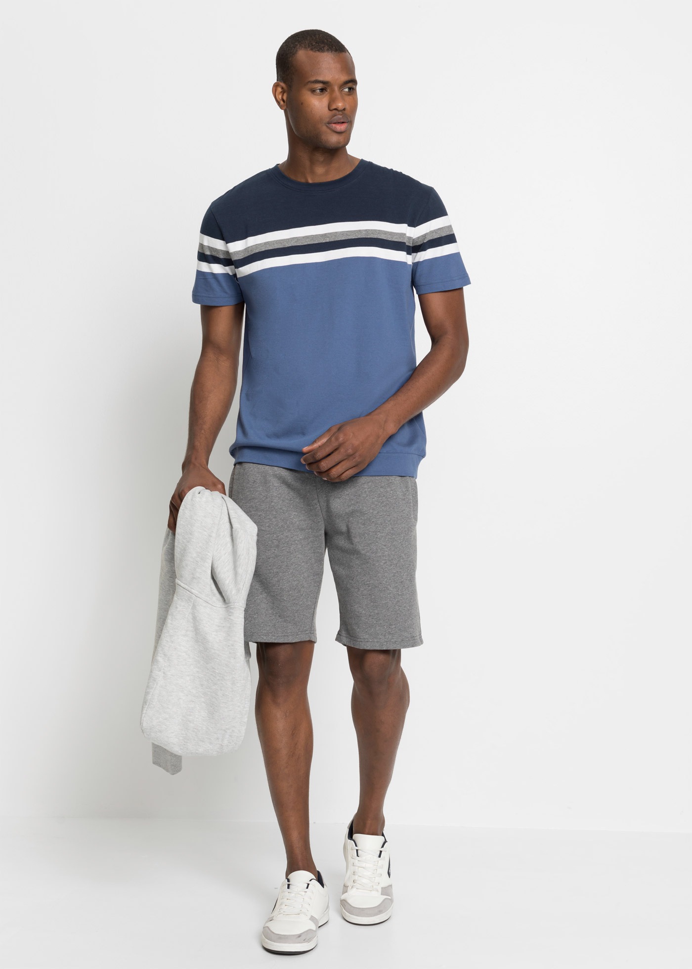 bonprix T-shirt »T-Shirt aus reiner Baumwolle« Regular Fit, mit elastischem Bund, mit Streifenmuster