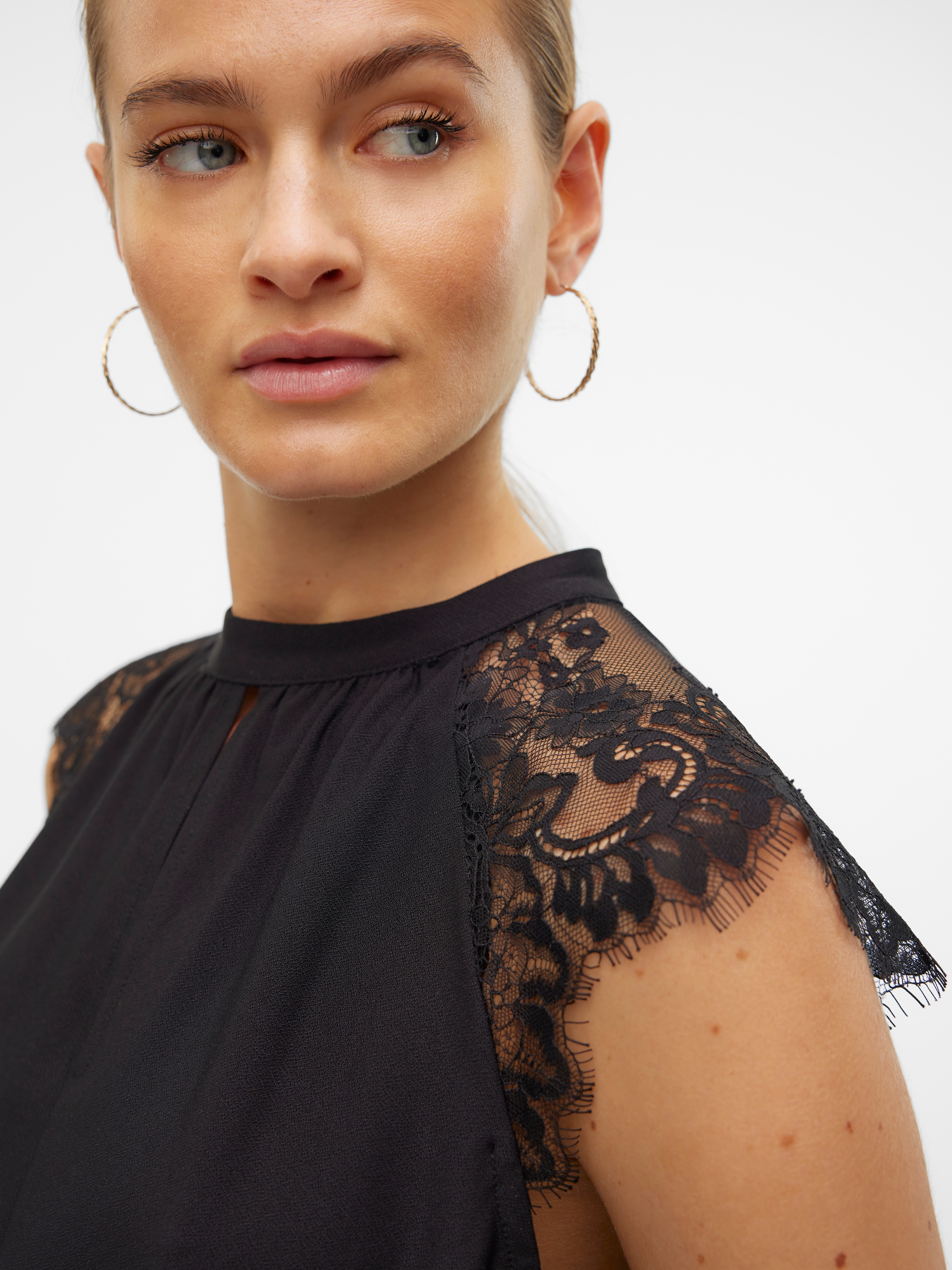 Vero Moda Top en dentelle »VMMILLA SL LACE TEE«