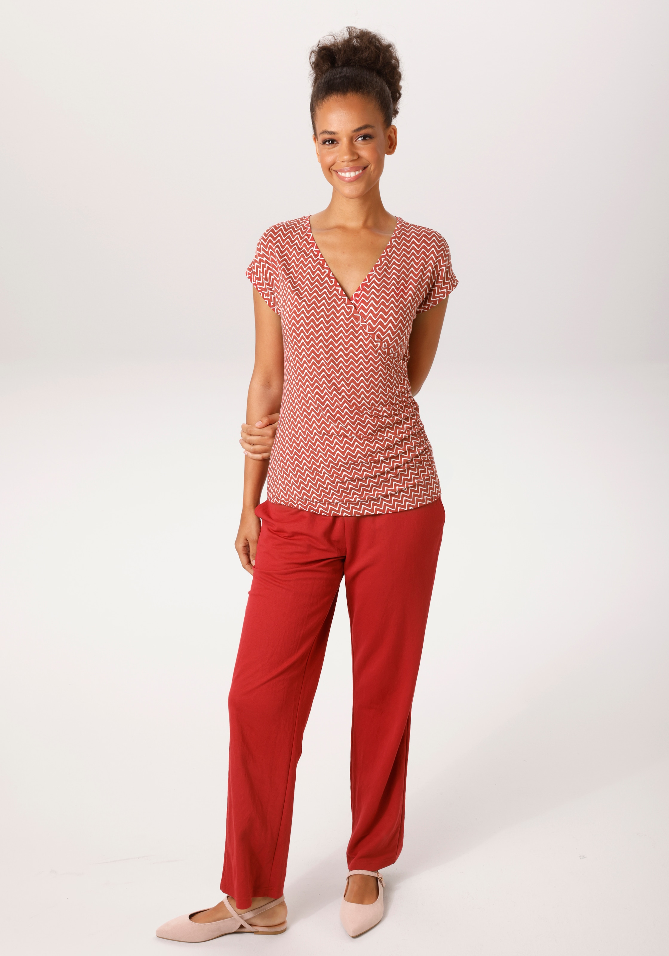 Aniston CASUAL T-Shirt im fantasievollem Zick-Zack-Muster - NEUE KOLLEKTION