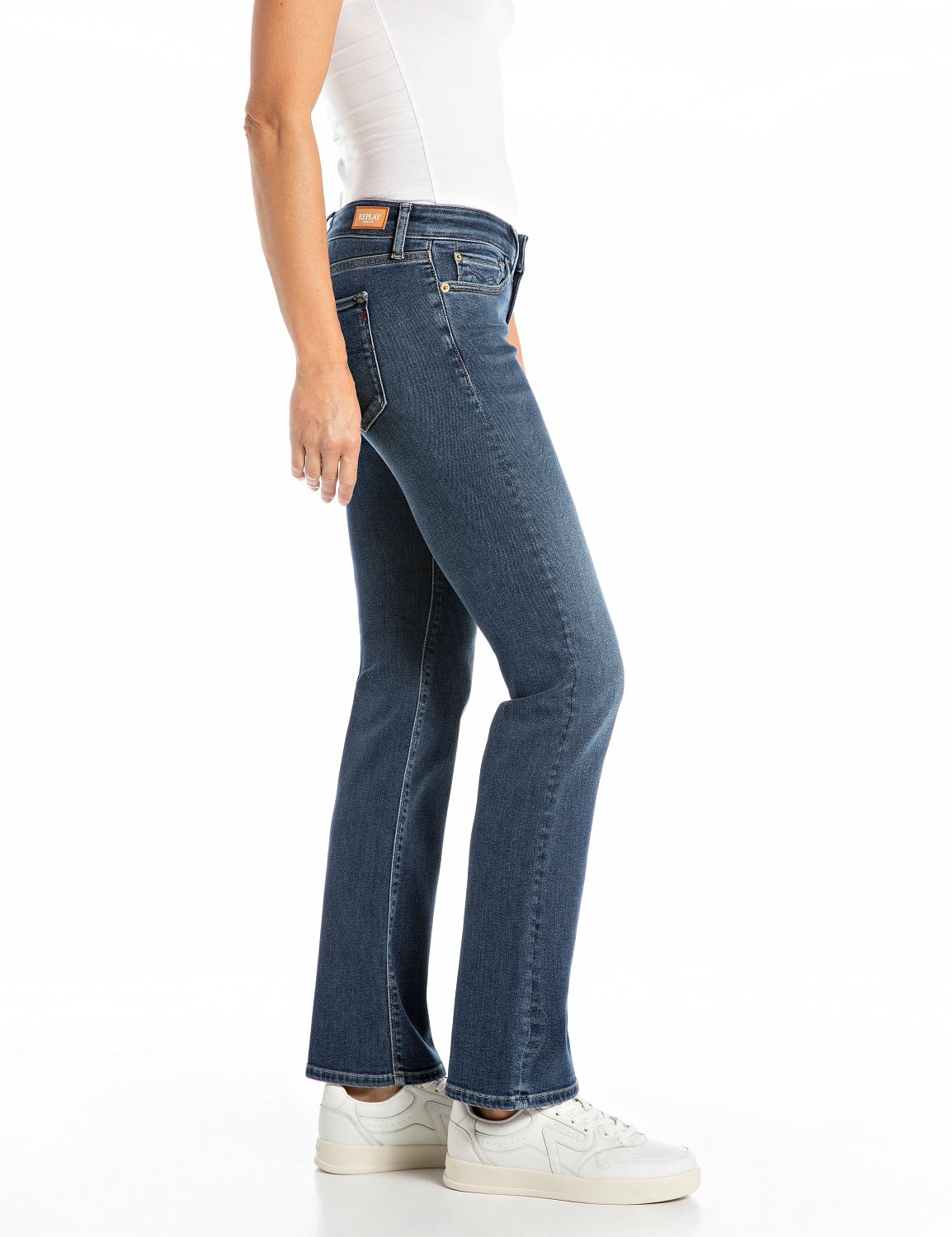 Replay Jeans bootcut »NEW LUZ« mit gesticktem R an der Gesässtasche