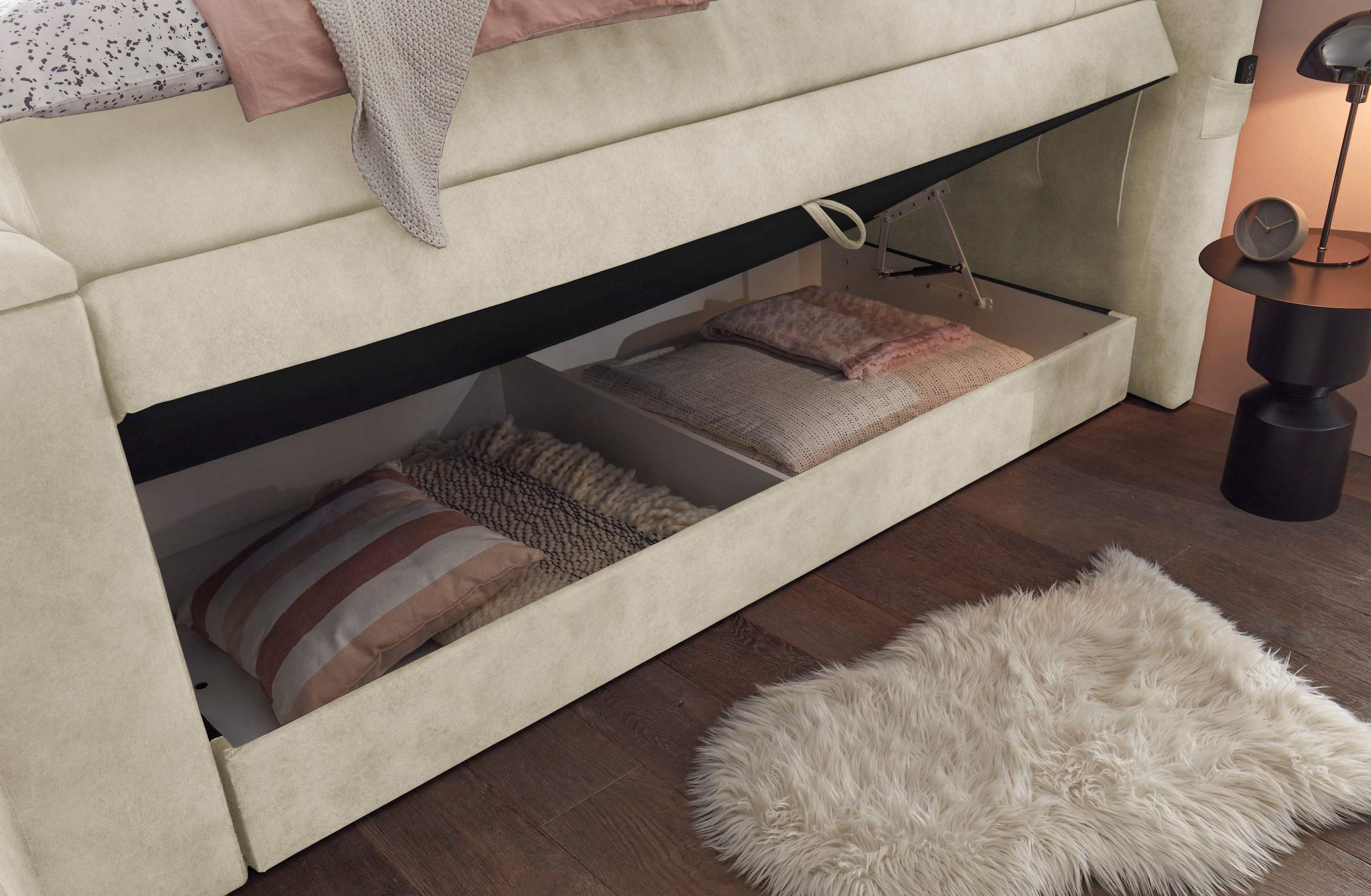 ED EXCITING DESIGN Lit boxspring »Springdale« avec coffre de lit, support TV motorisé, matelas duo (H3/H4)