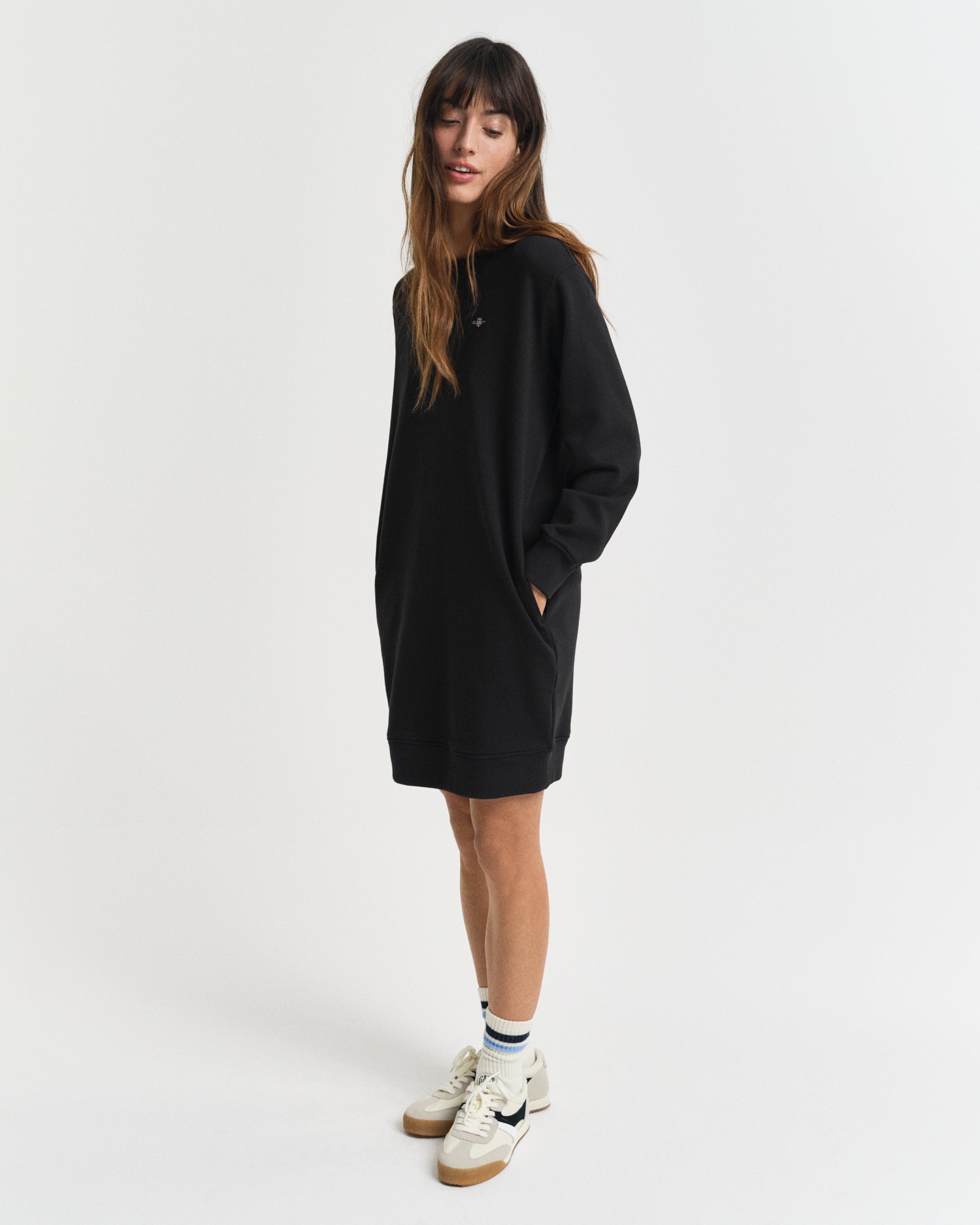 Gant Sweatkleid »SHIELD C-NECK SWEAT DRESS« Shield Sweatkleid mit Rundhalsausschnitt