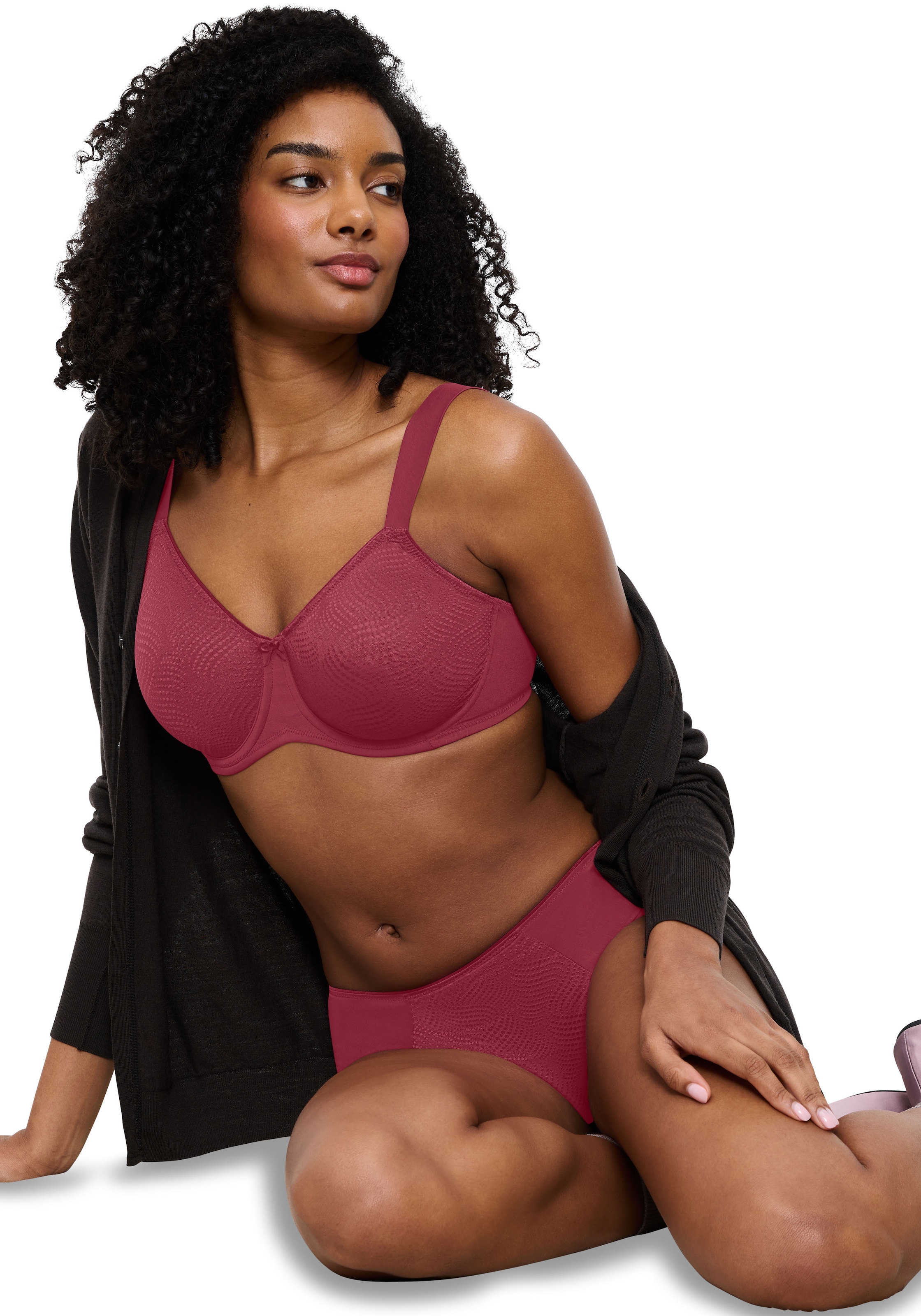 Triumph Soutien-gorge minimisant »Essential Minimizer« schimmerndes Jacquard-Muster, mit Bügel