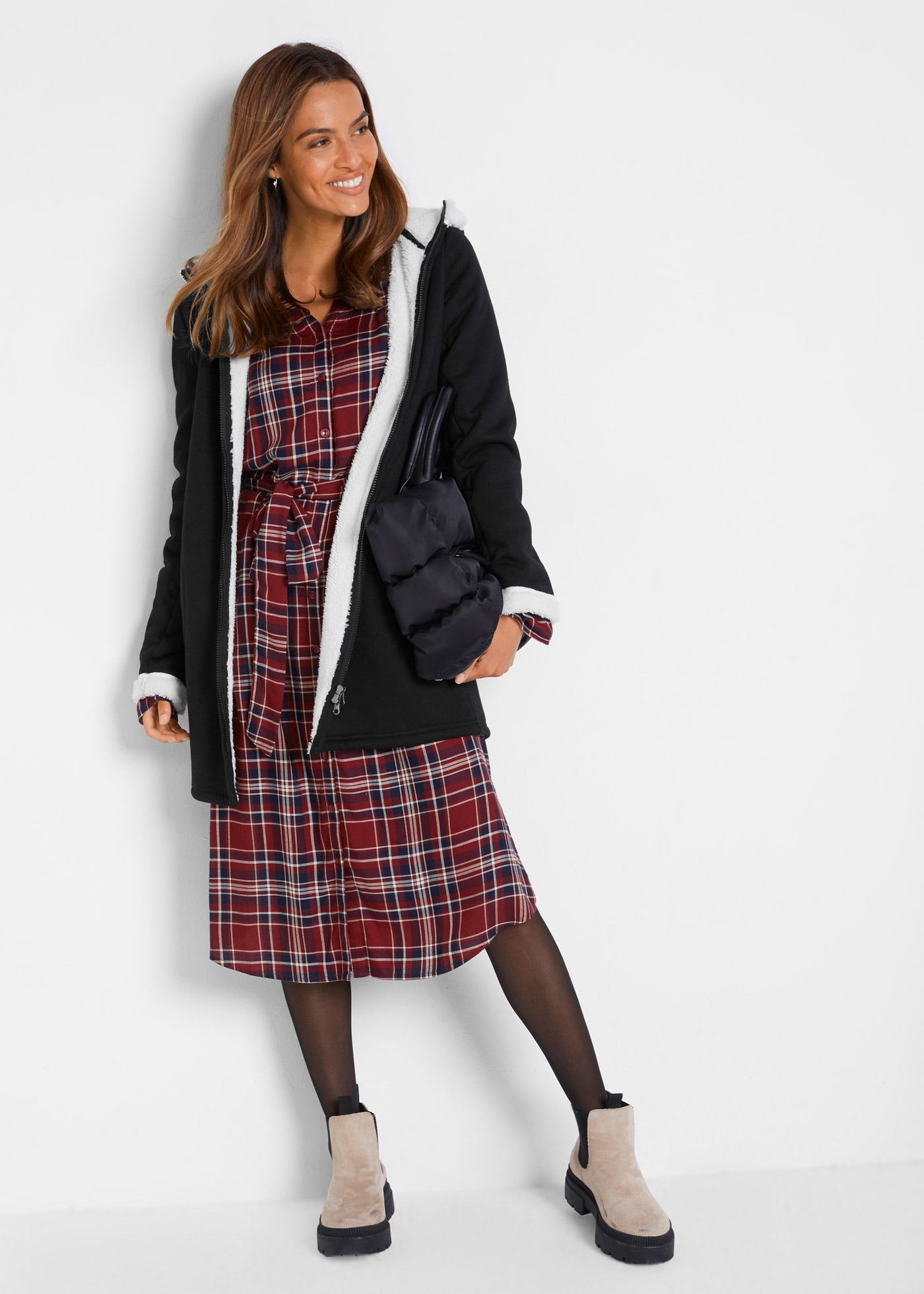 bonprix Sweat à capuche »Kapuzen-Sweatjacke mit Teddyfell« Kapuzen-Sweatjacke mit Teddyfell